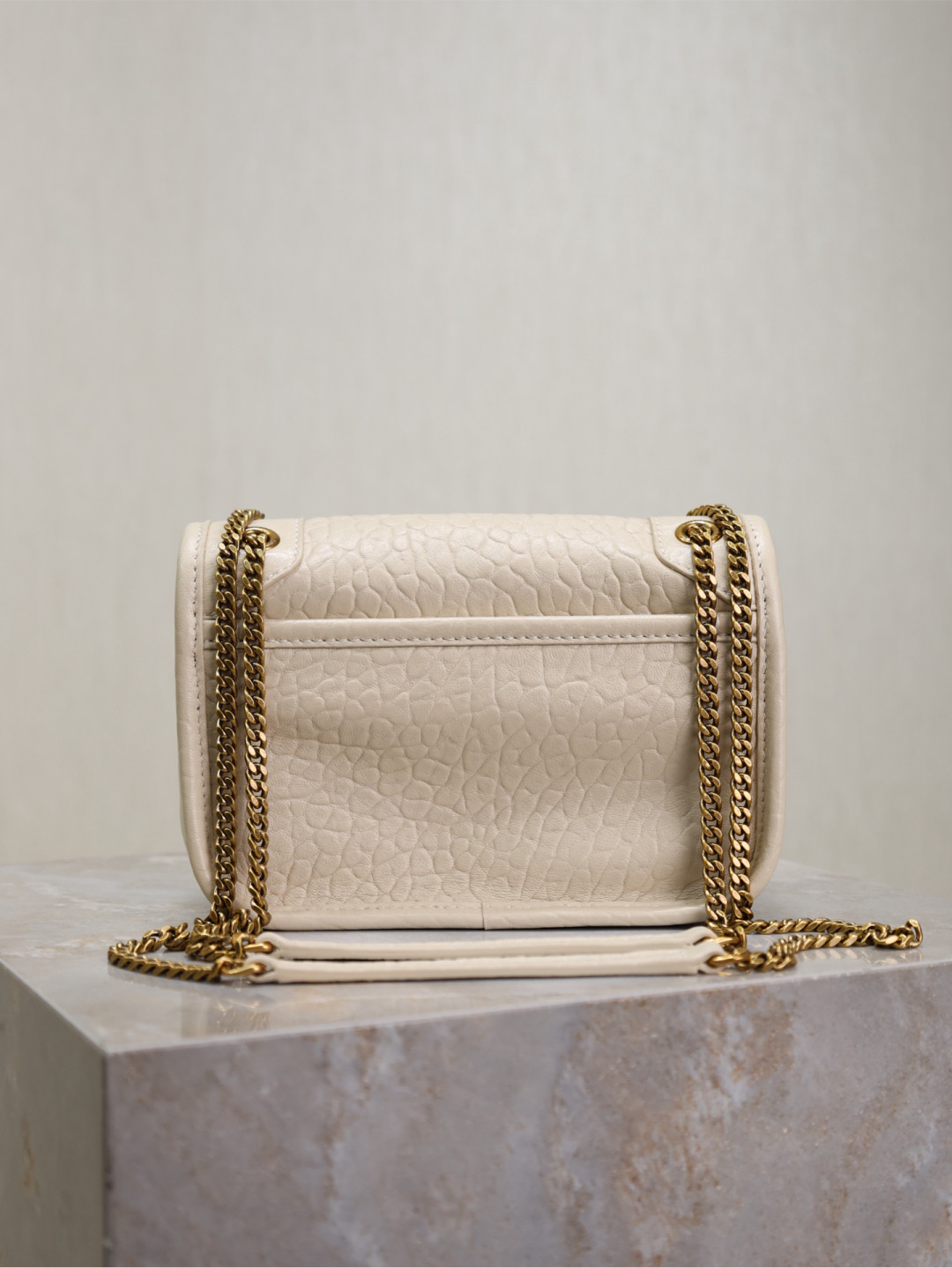 Y51 Niki Mini in grained lambskin 828736 12.5x18x5cm