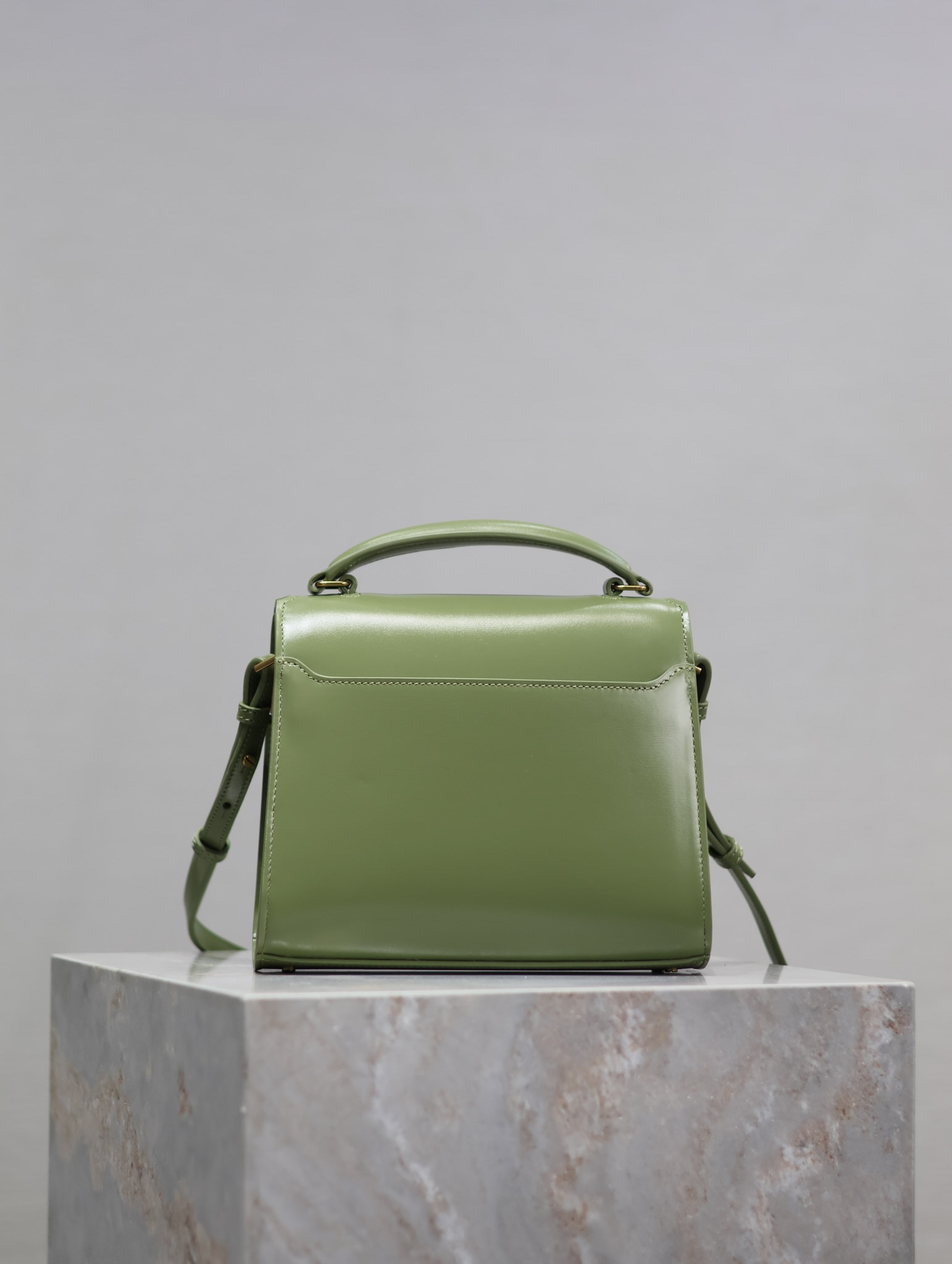 Y51 cassandra mini top handle bag 20x16x7.5cm