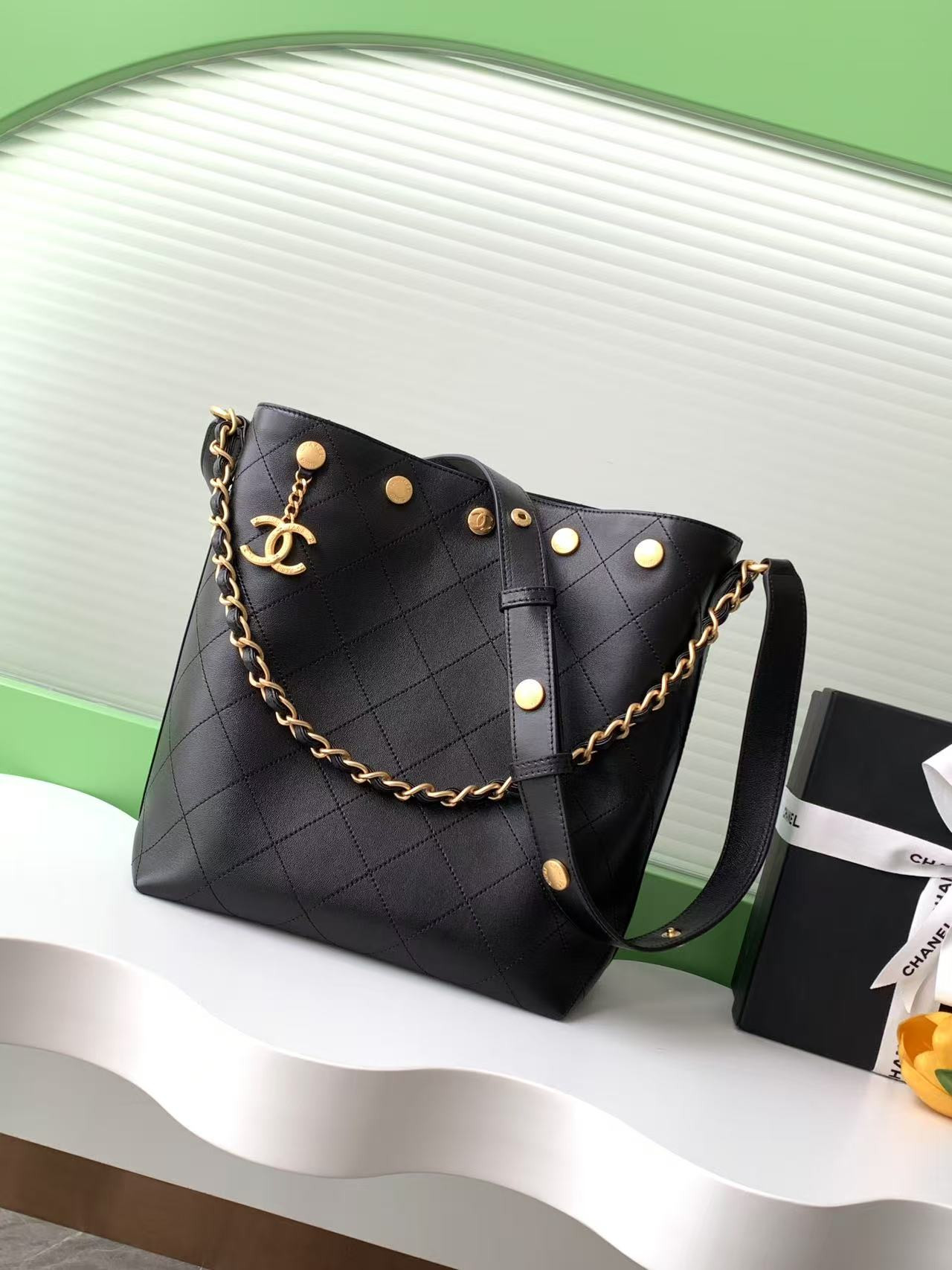 Ch**el Large Bucket Bag 28x31x15cm AS5406