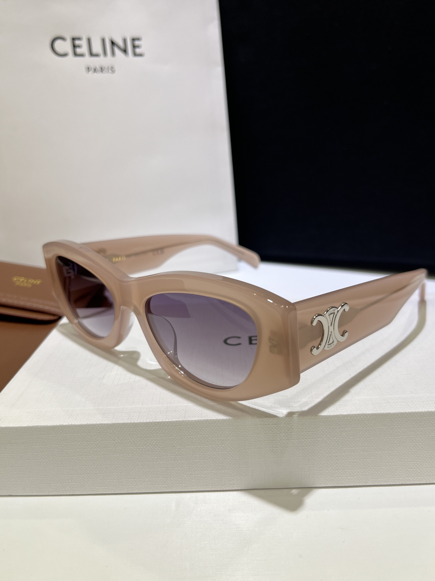 Ce1i*e Glasses CL40308U