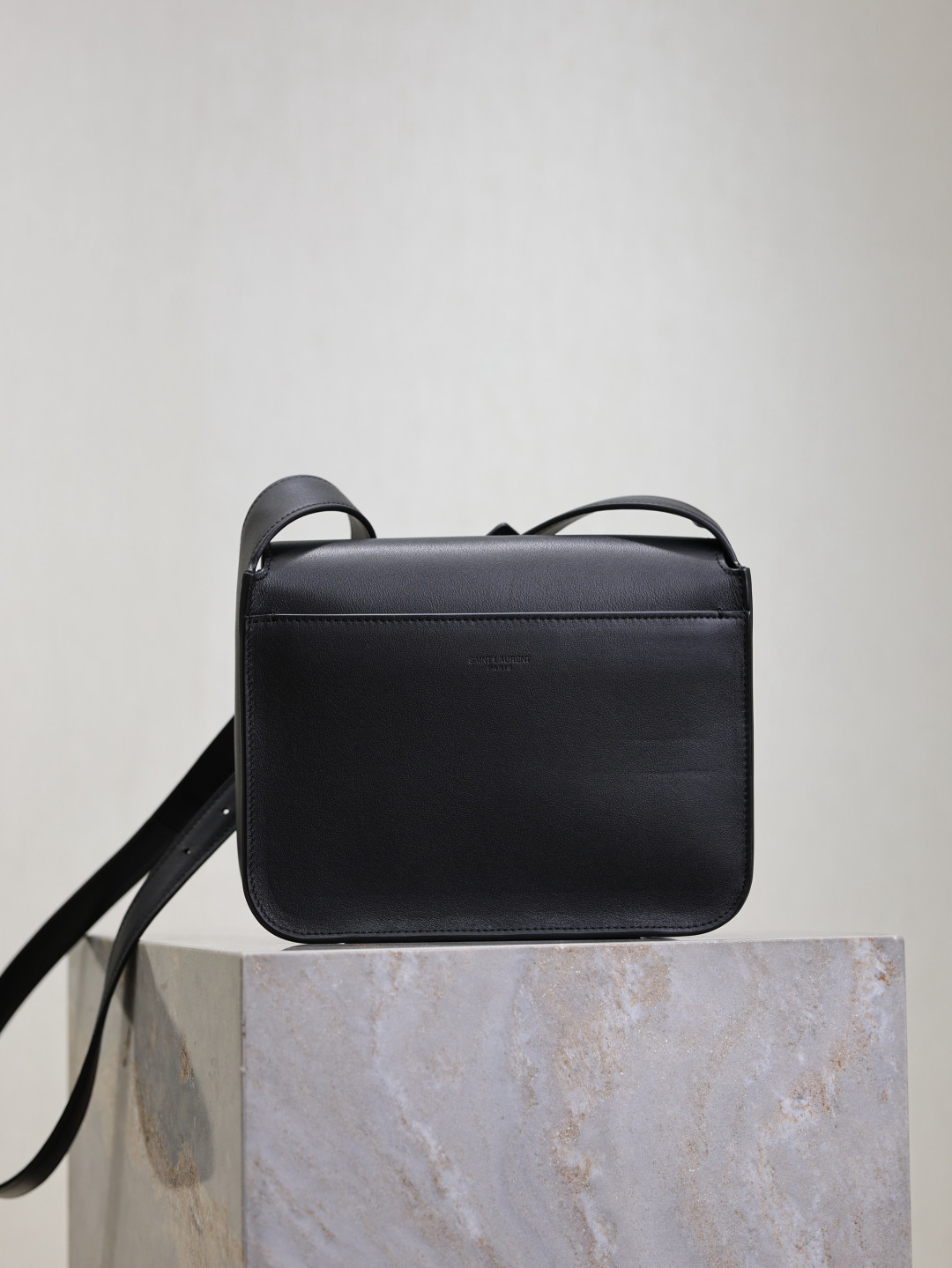 Y51 Sa1nt Lau*nt Niki small satchel in smooth leather 21x16x5cm