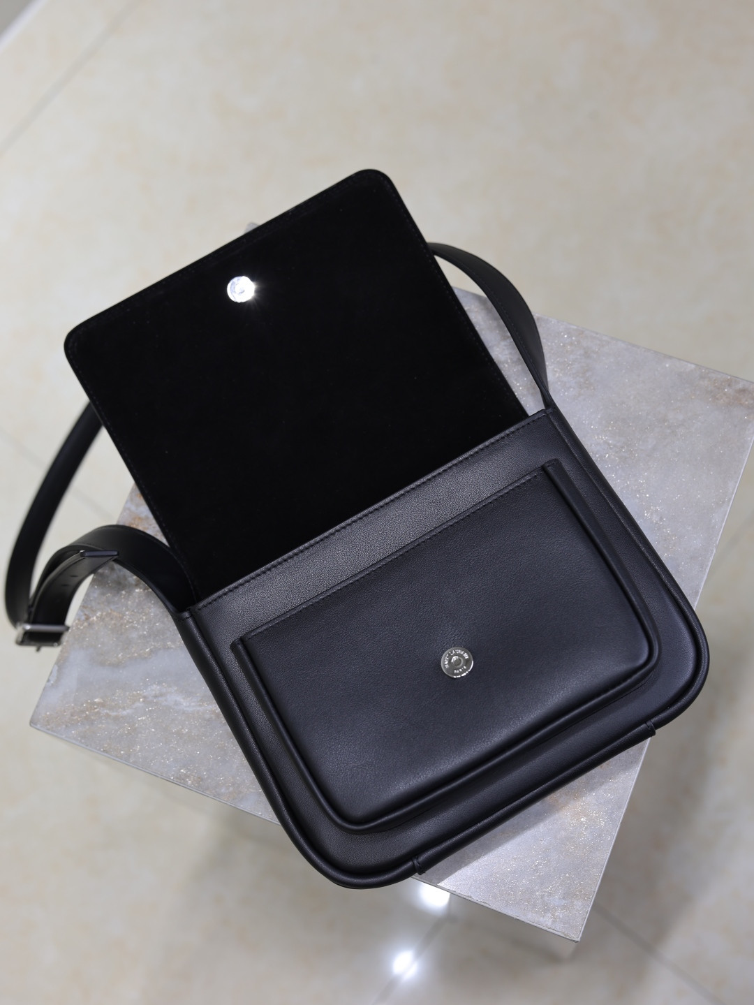 Y51 Sa1nt Lau*nt Niki small satchel in smooth leather 21x16x5cm