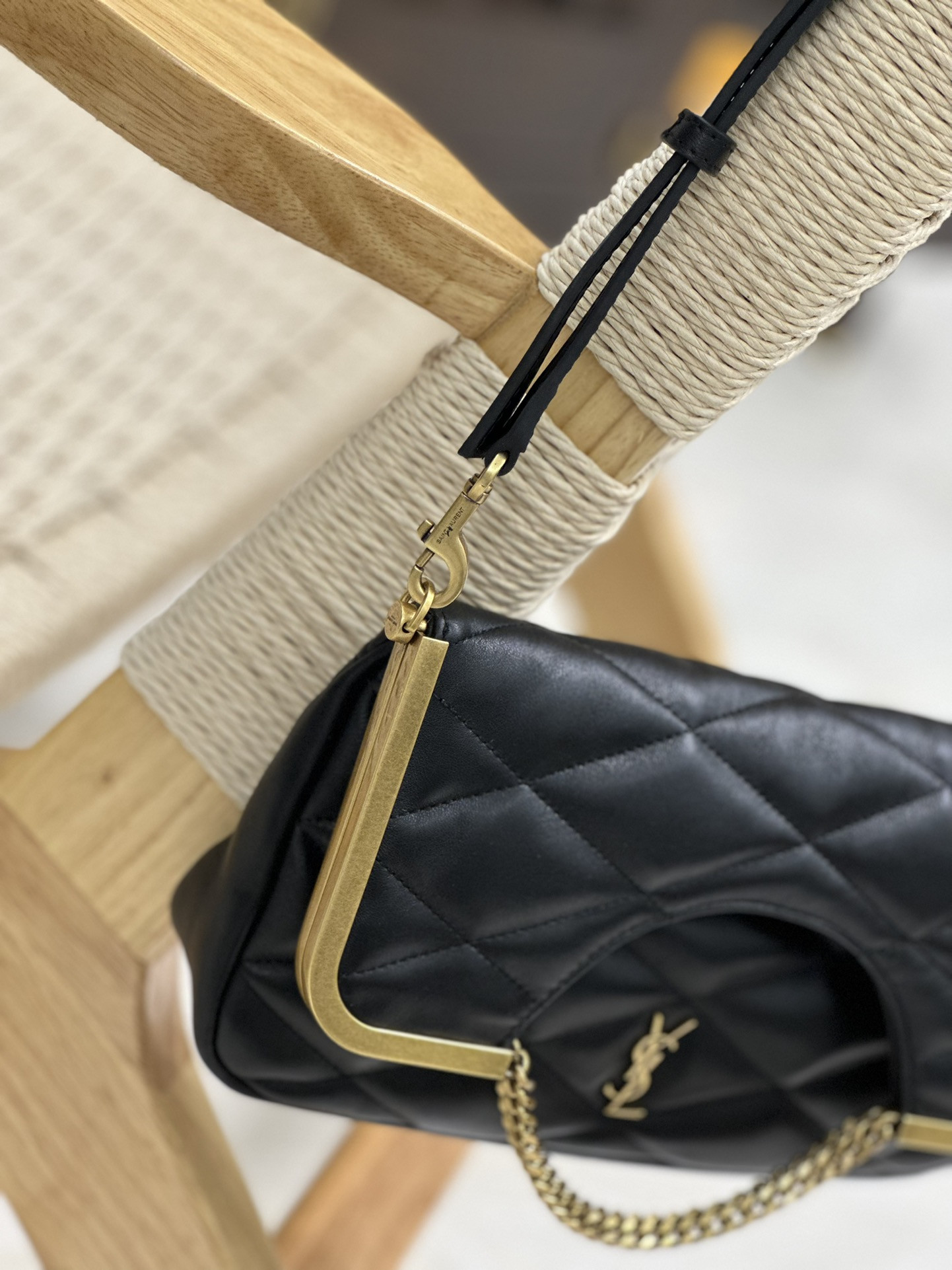Y51 87 in quilted lambskin 26x13x5cm