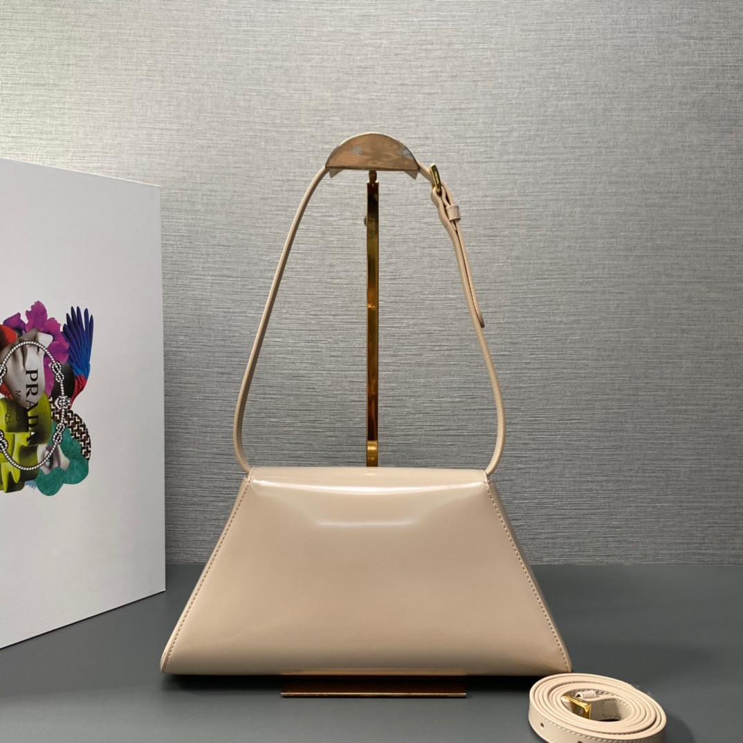 Pra*a Leather Shoulder Bag 28.5x14x7cm