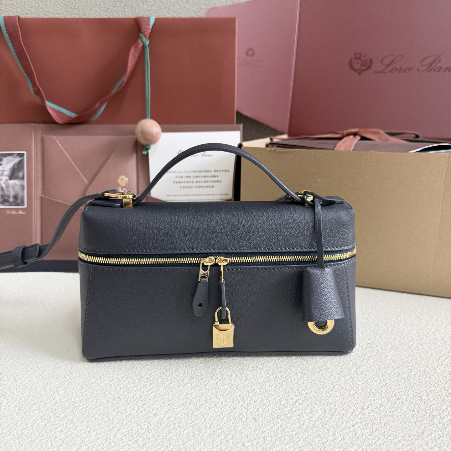 L0r0 P1ana Extra Bag L23 23x12x7cm