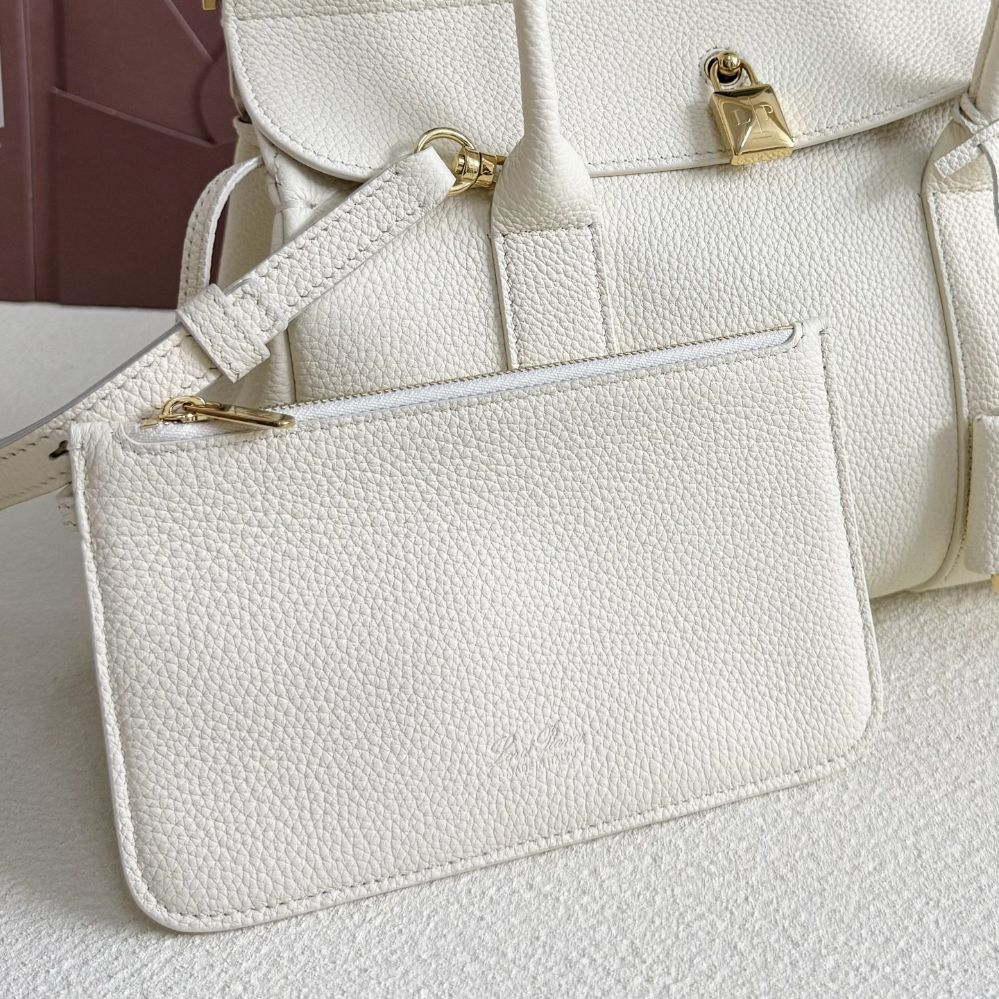 L0r0 P1ana Loom L25 Calfskin 25x18x12.5cm