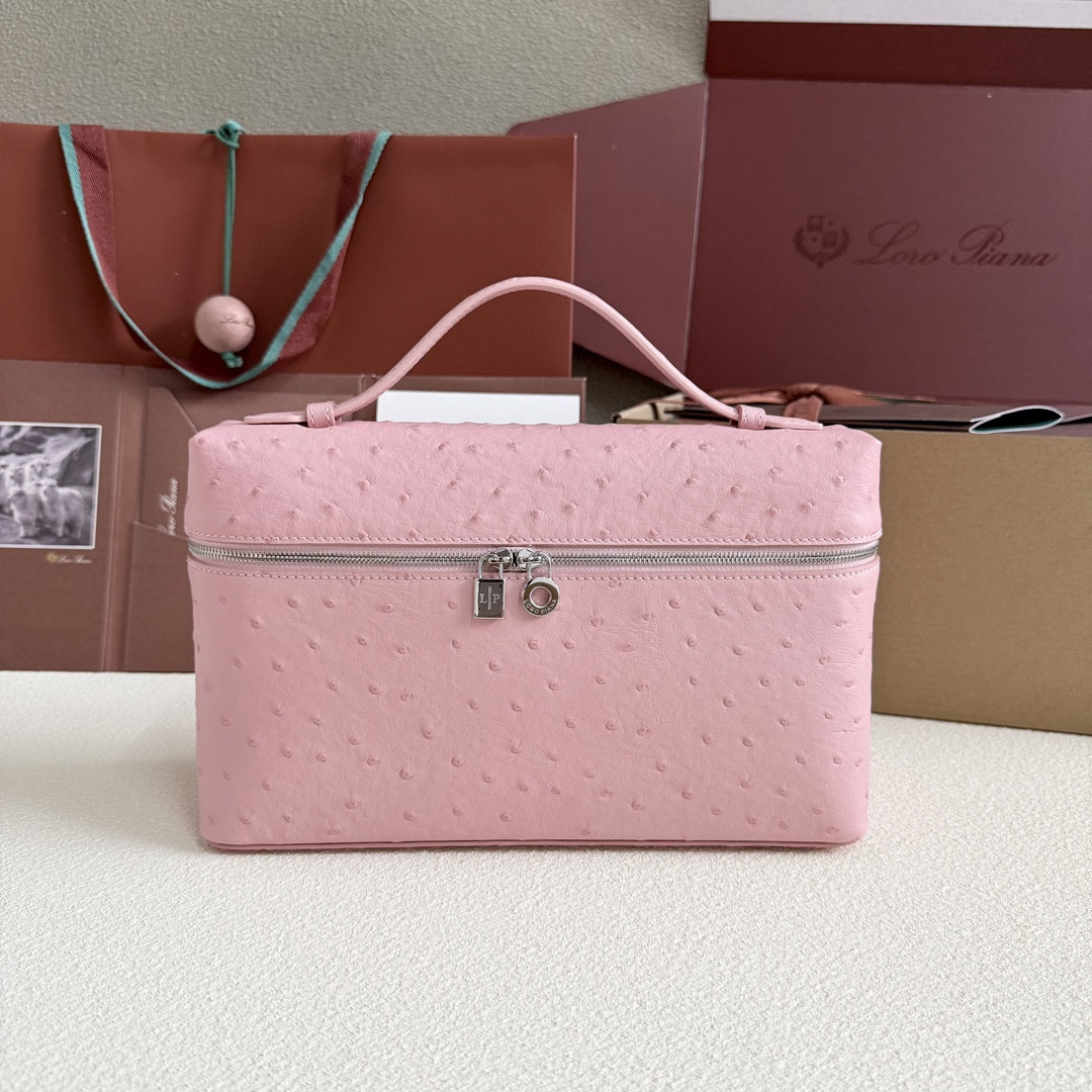 L0r0 P1ana Extra Pocket L27 Ostrich-grained Leather 16x27x10cm