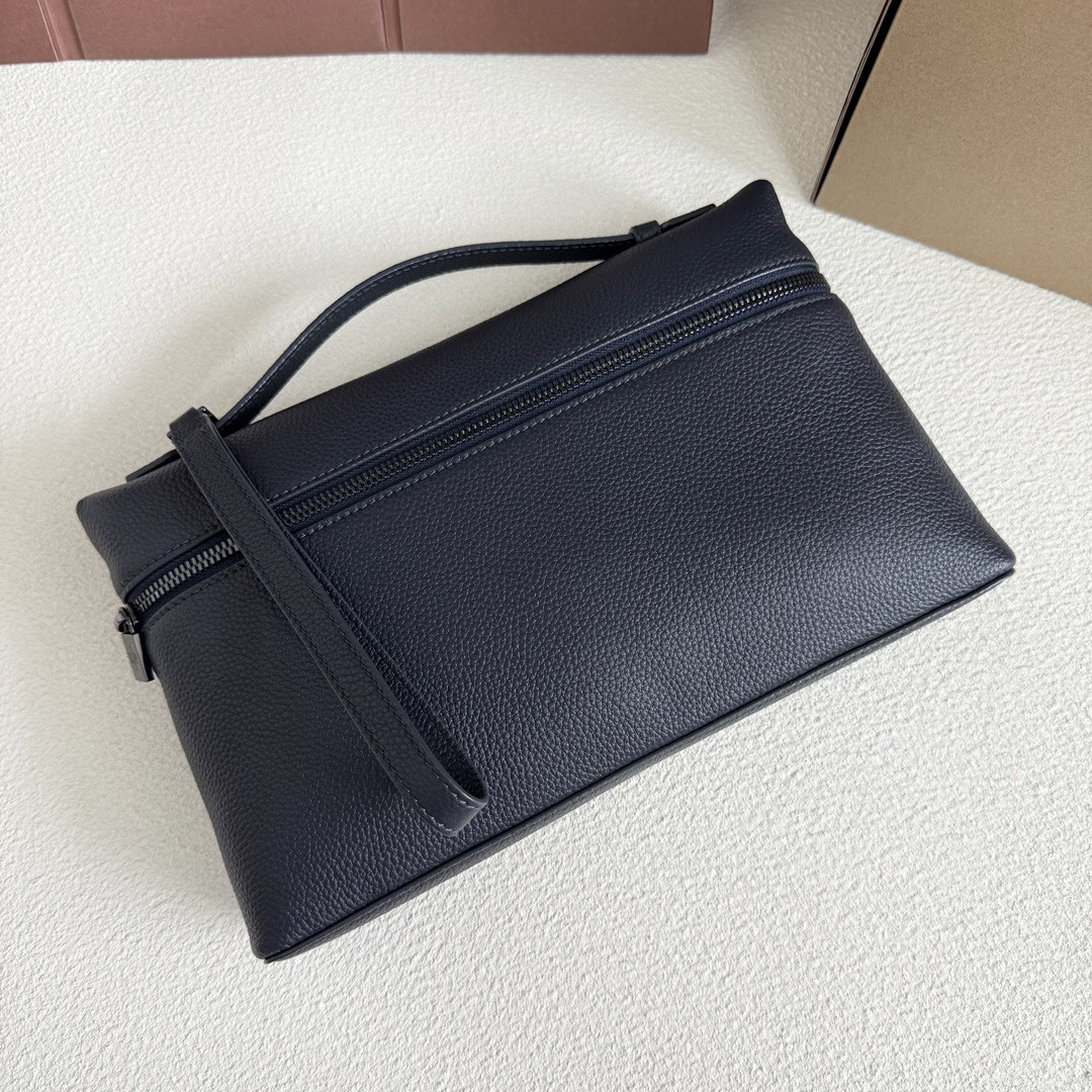 L0r0 P1ana Extra pouch L29 Deep Royal Blue 29x18x5cm