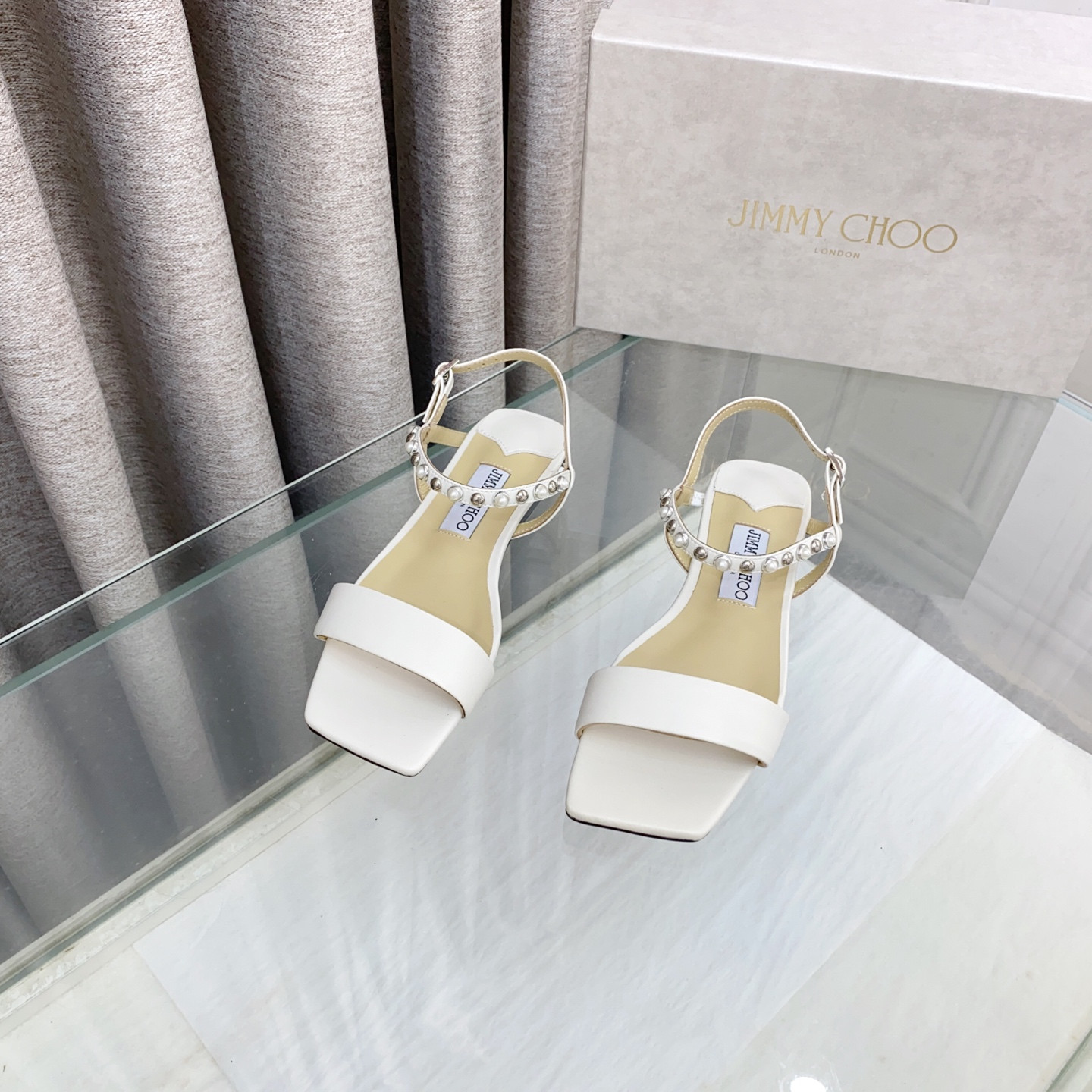 UA J1m*y Ch00 Sandals