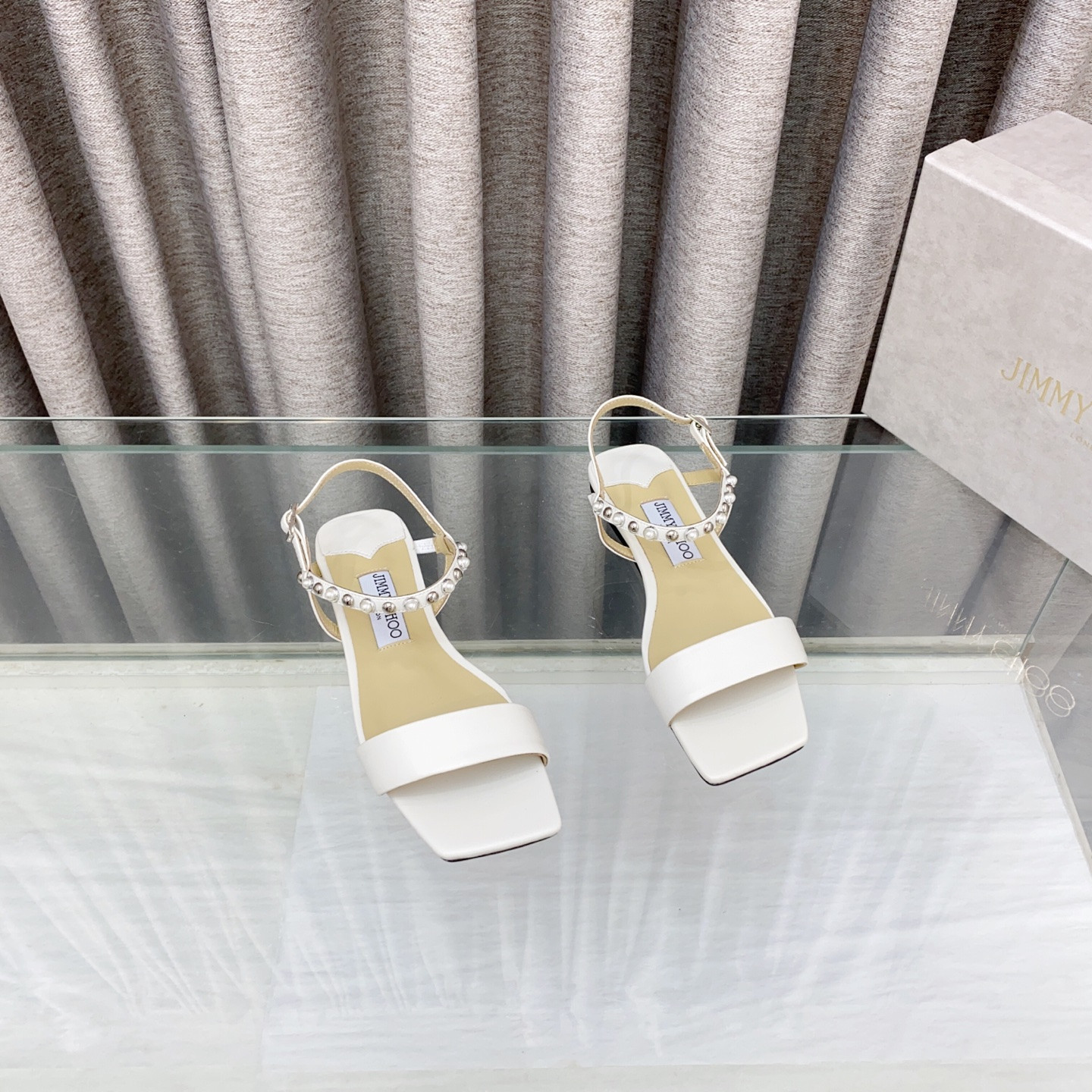 UA J1m*y Ch00 Sandals
