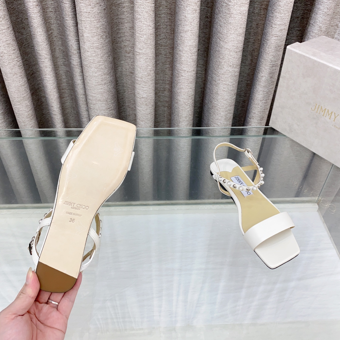 UA J1m*y Ch00 Sandals
