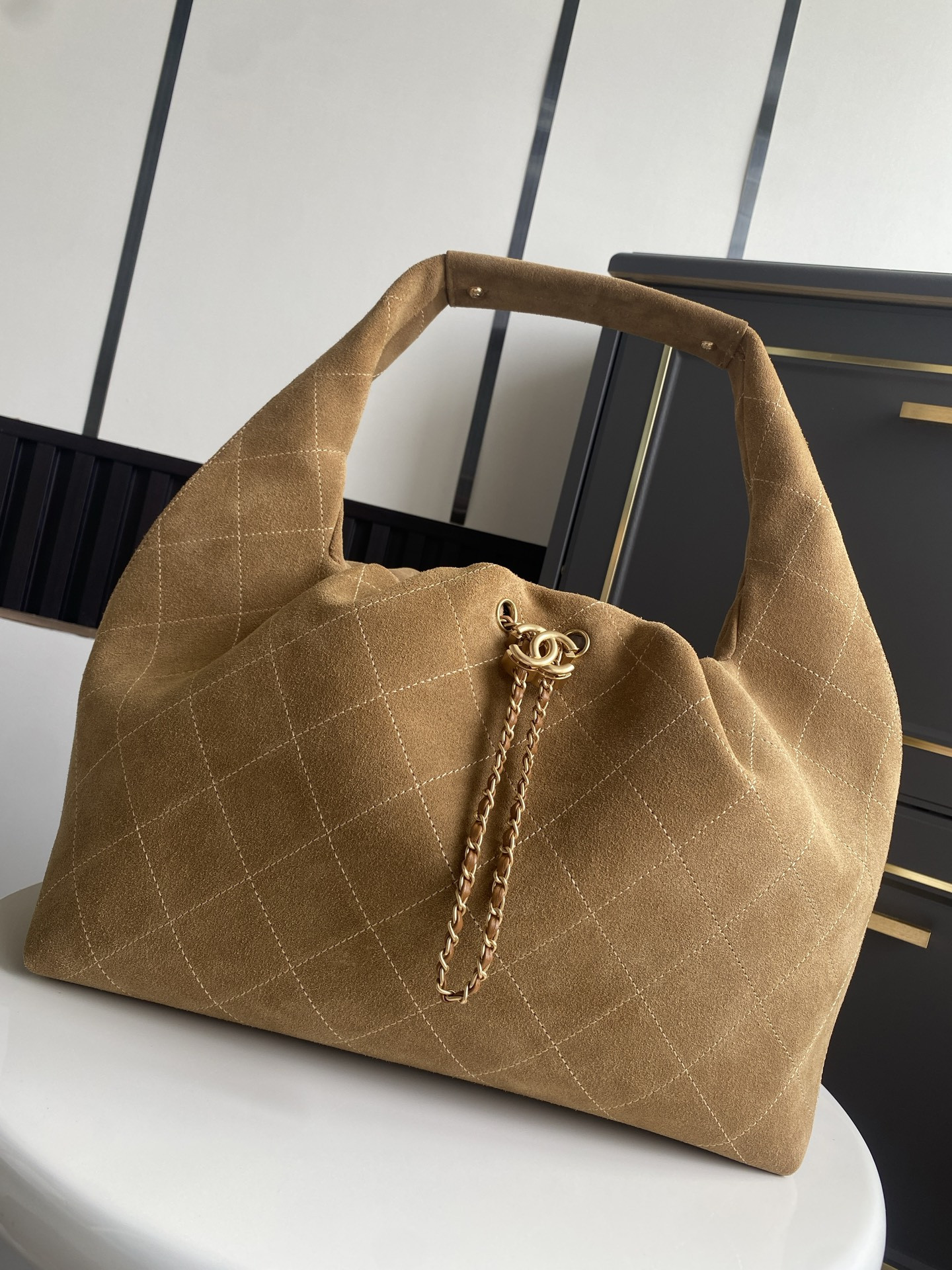 Ch**el Large Hobo Bag 30x12x45cm