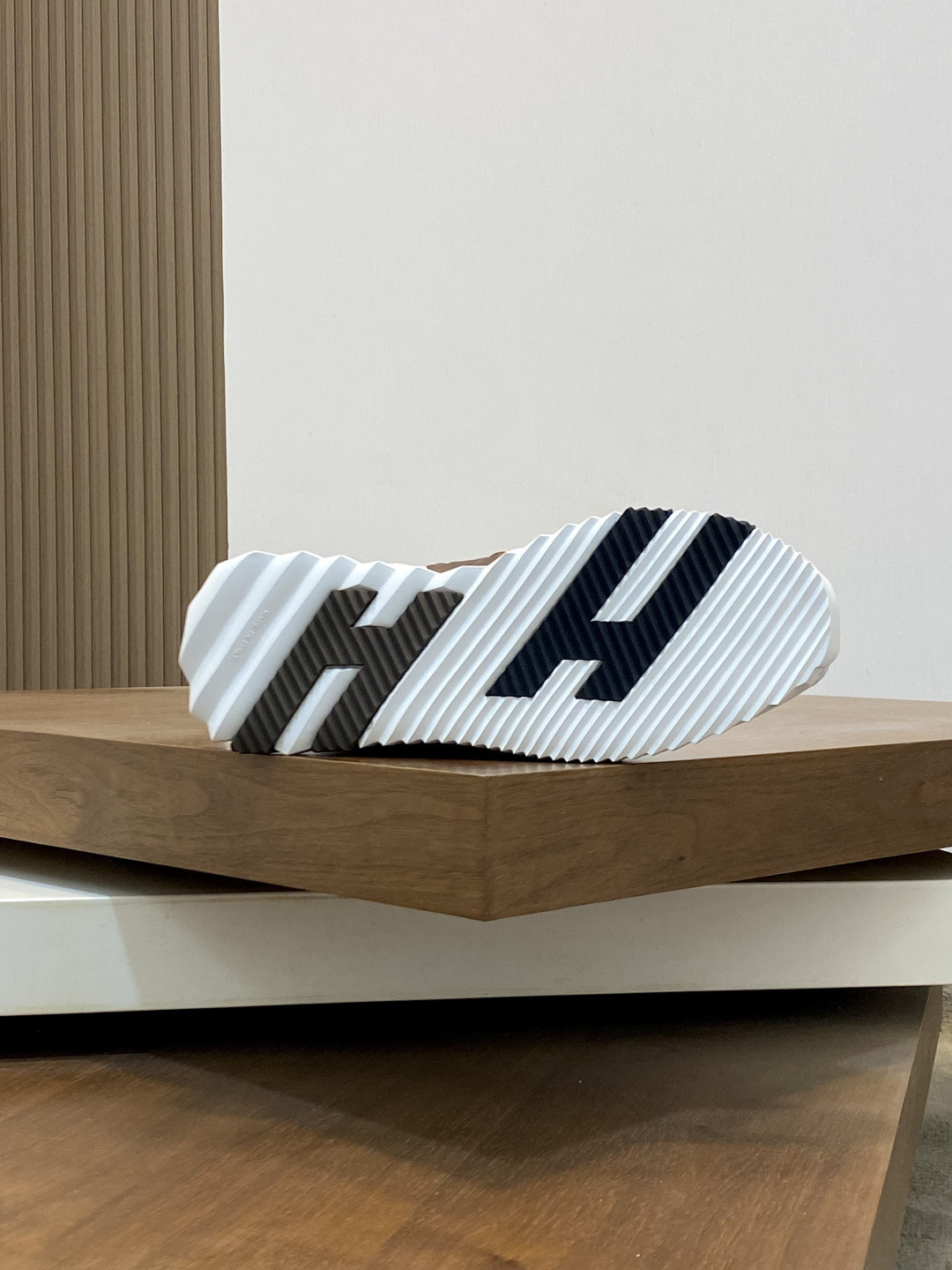 UA H**me5 Klimb Sneaker