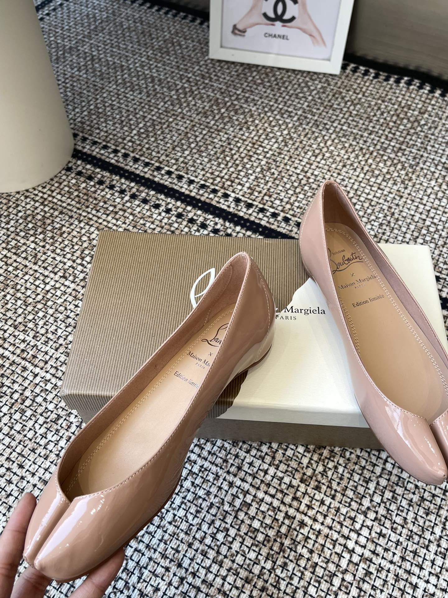 UA Chr1st1an Louboutin x Ma1s0n Marg*e1a Tabi Leather Ballet Flats