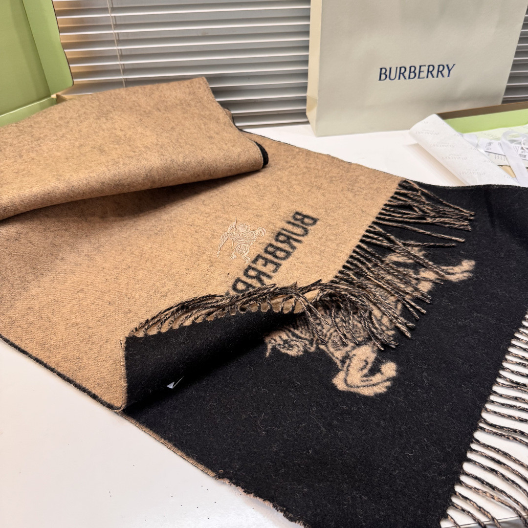 Bv*b*rry scarf 48x190cm