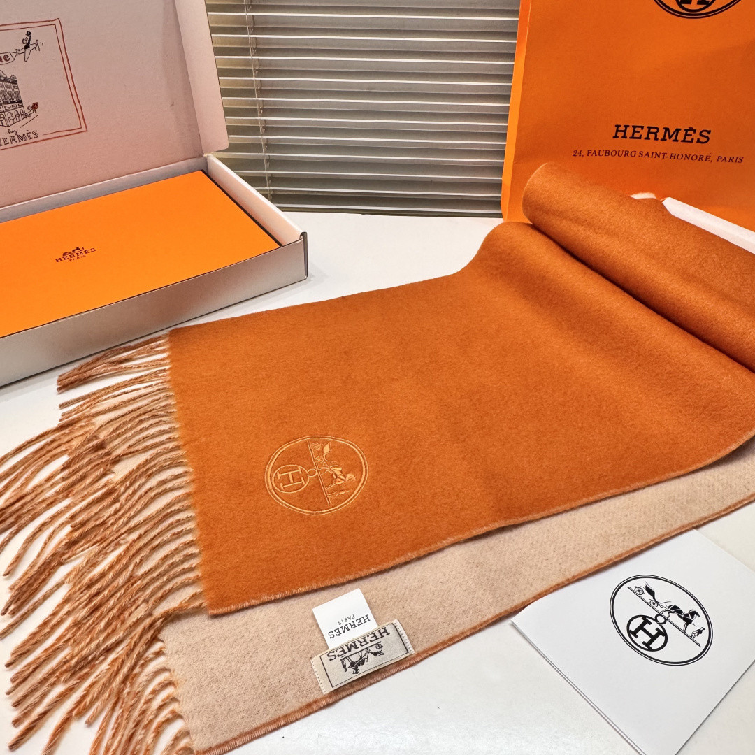 H**me5 Double-sided scarf 30x200cm