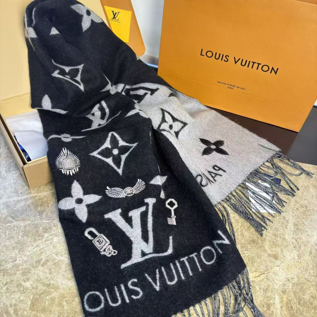 L0vis Vvtt0n Wild Reykjavik scarf 45x170cm 100% cashmere