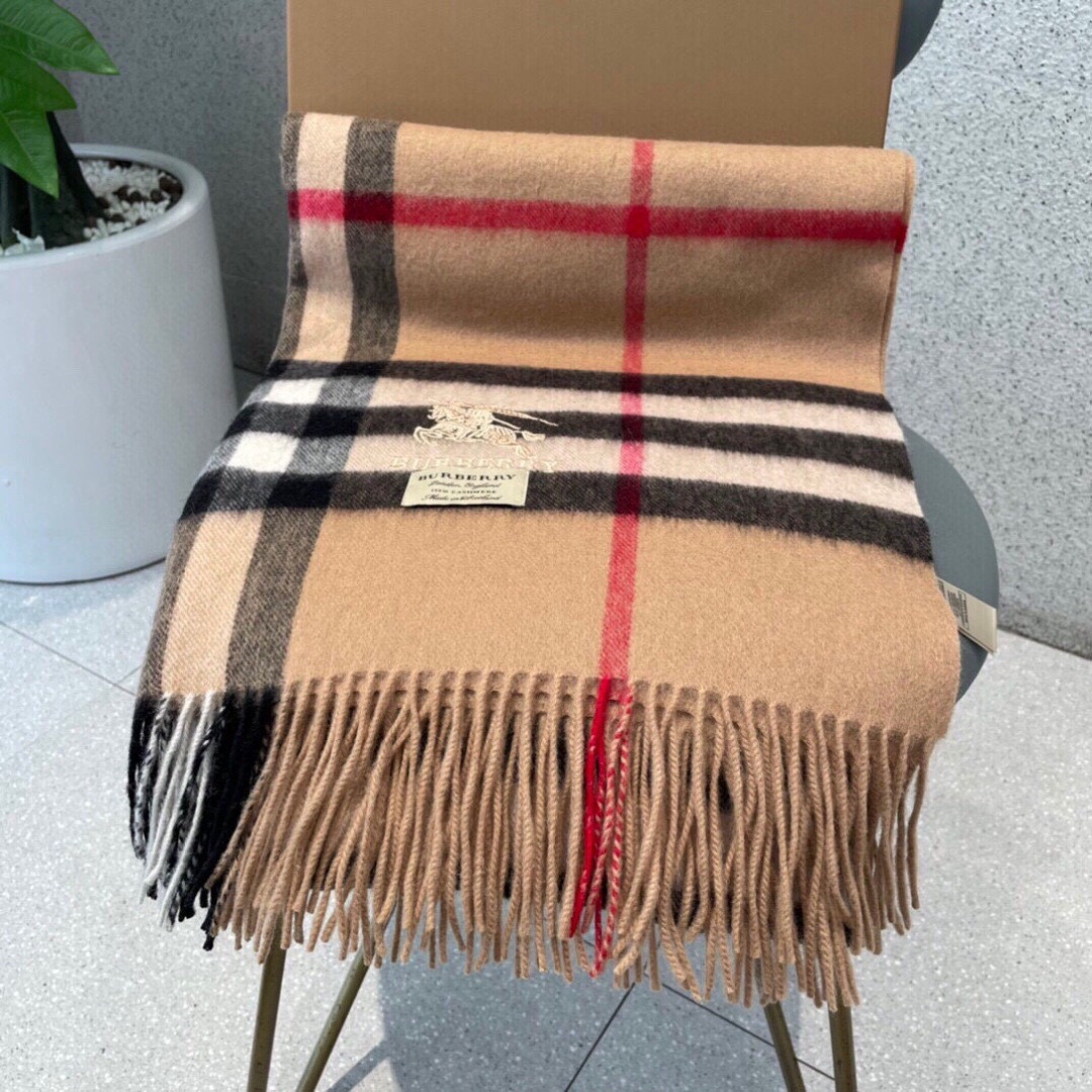 Bv*b*rry scarf 70x200cm