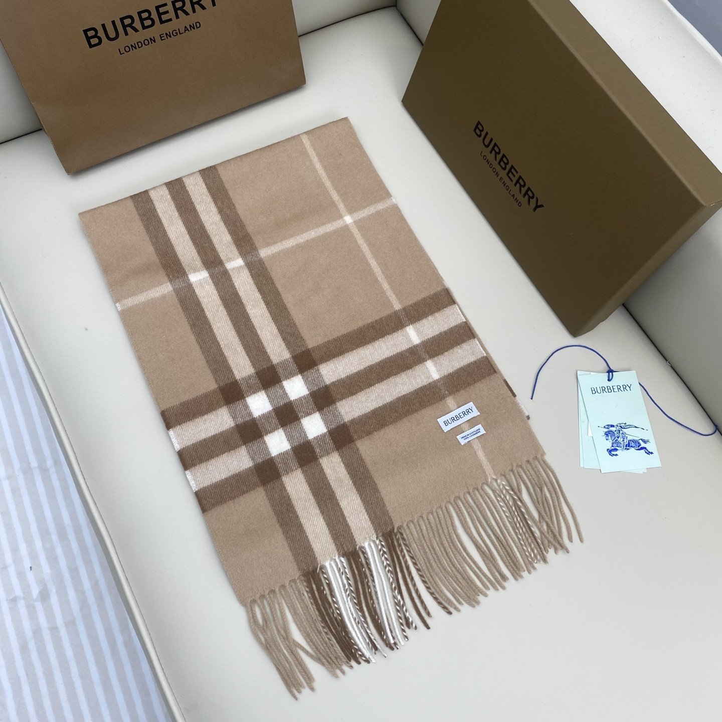 Bv*b*rry scarf 30x168cm 100% cashmere