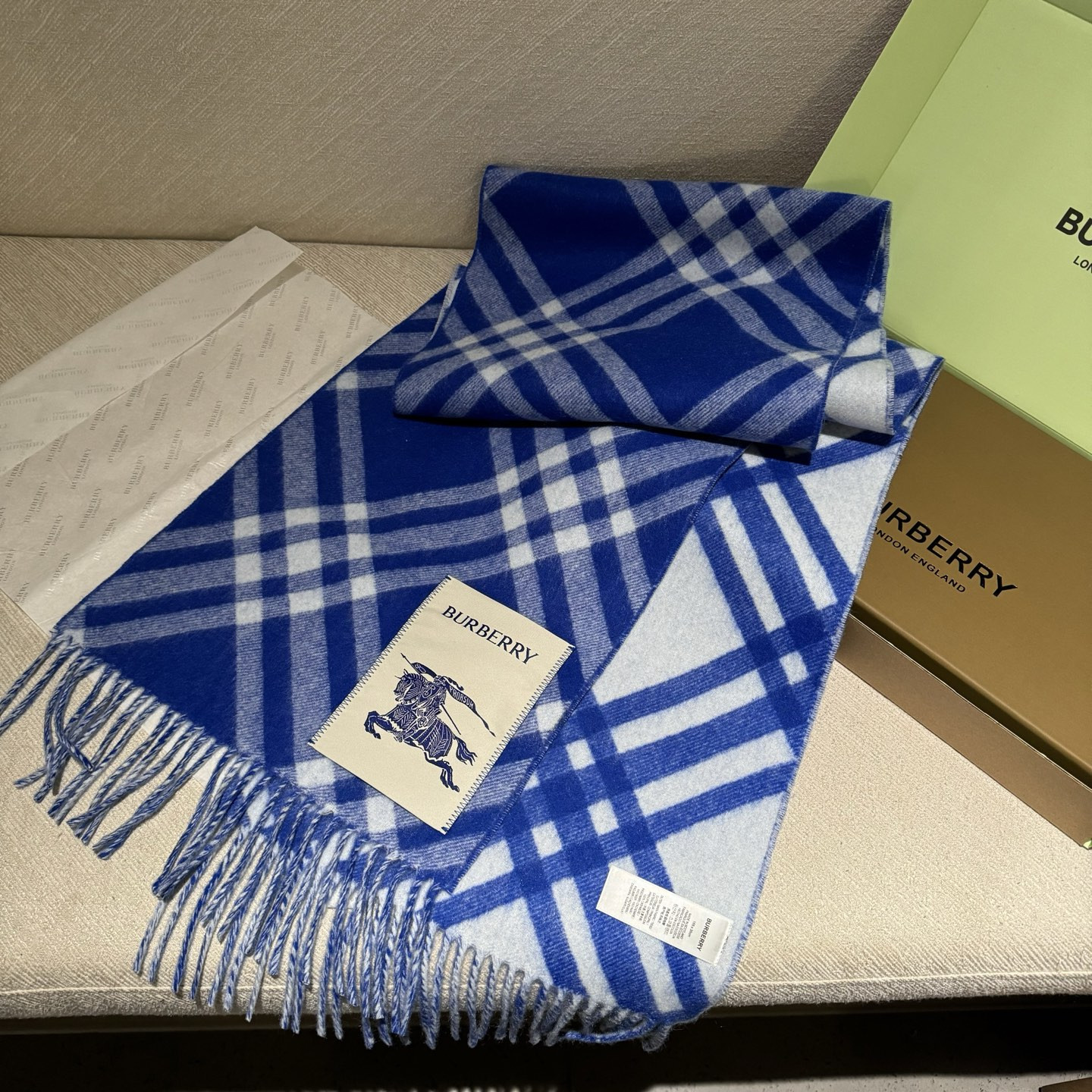 Bv*b*rry scarf 30x168cm 100% cashmere