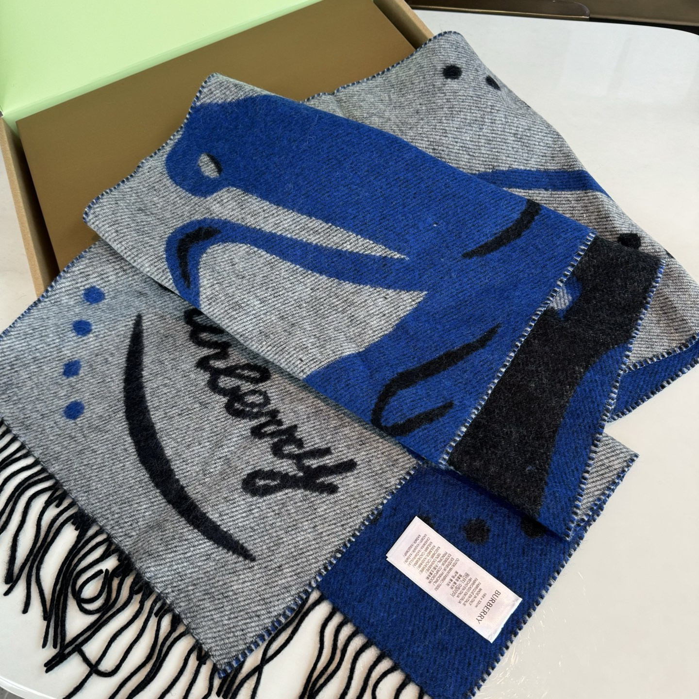 Bv*b*rry scarf 30x180cm