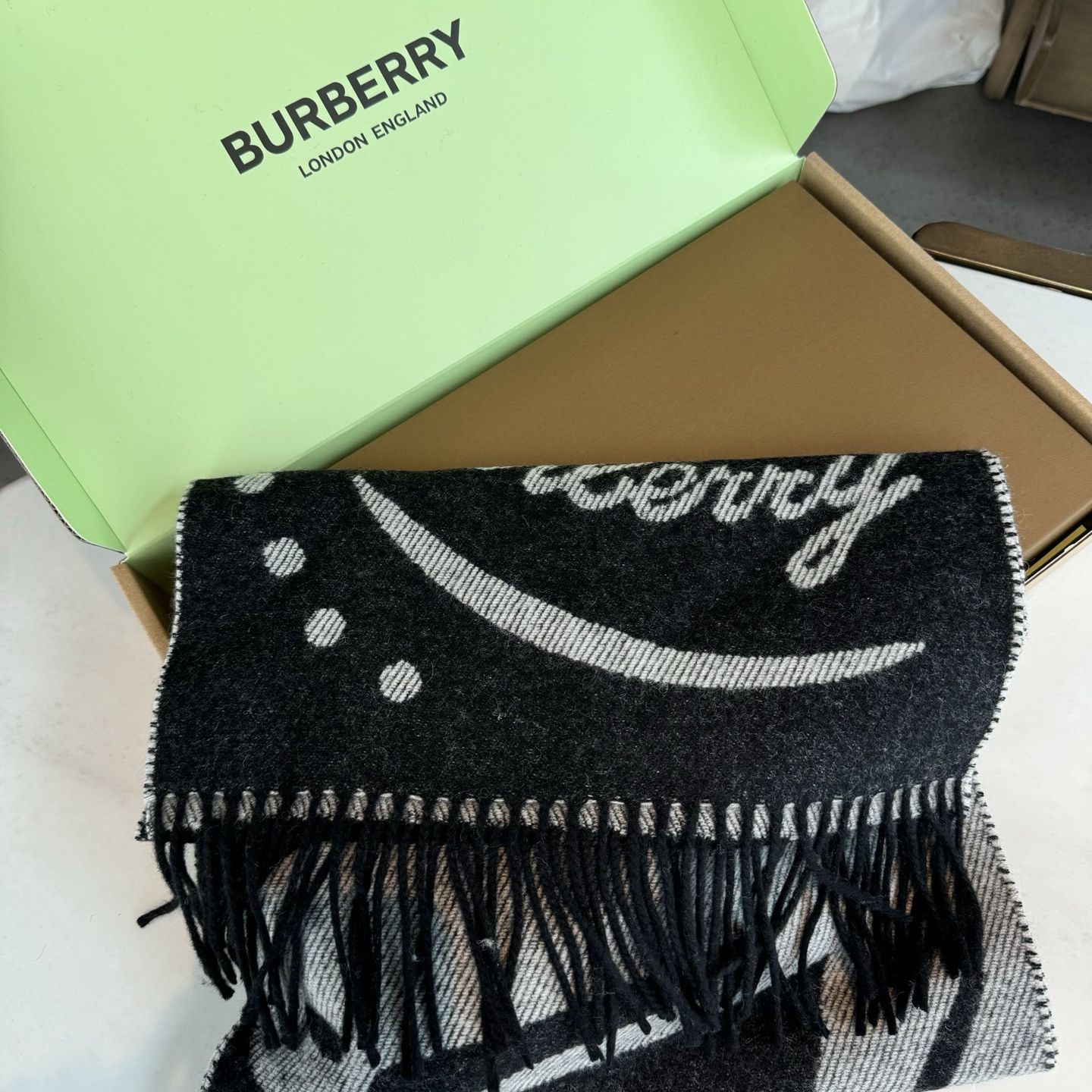 Bv*b*rry scarf 30x180cm