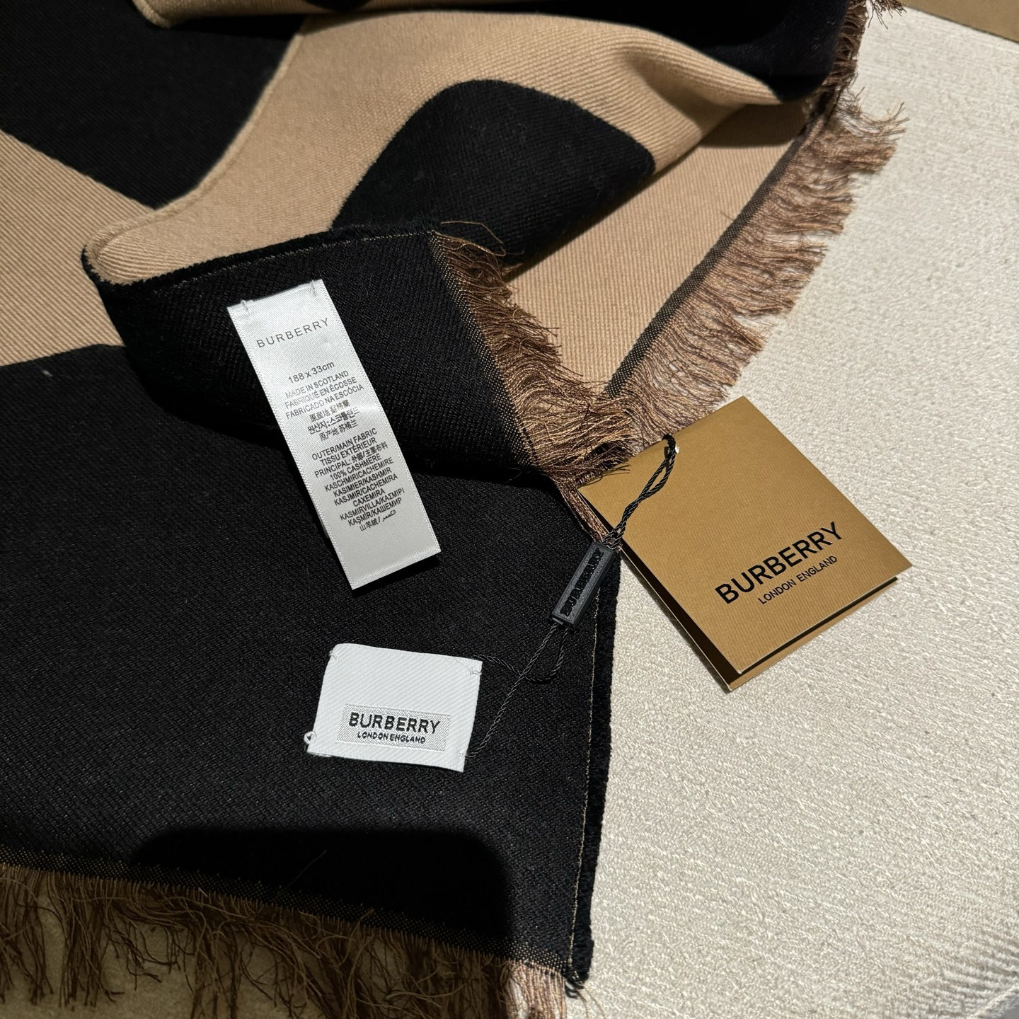 Bv*b*rry scarf 33x188cm 100% wool