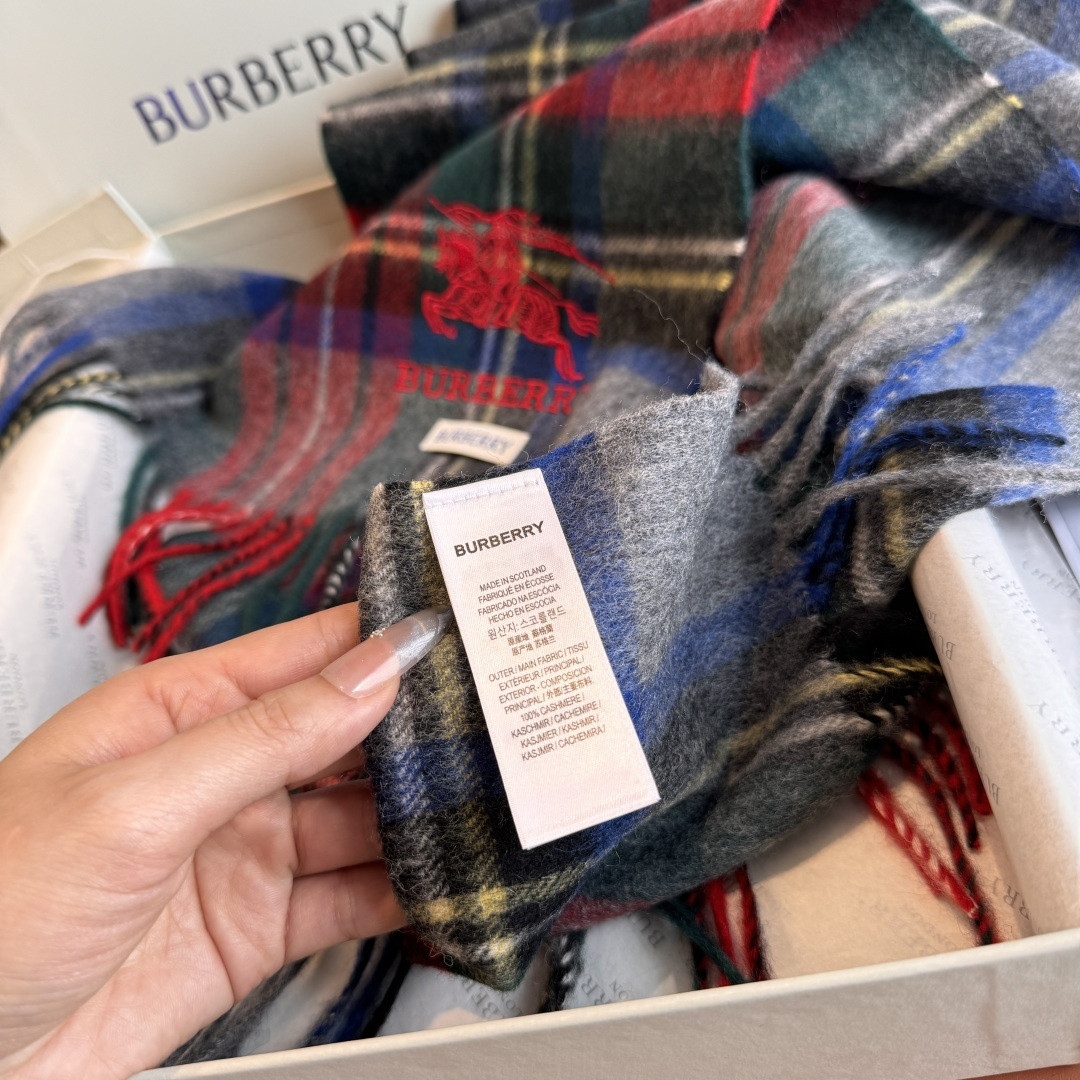 Bv*b*rry scarf 30x180cm