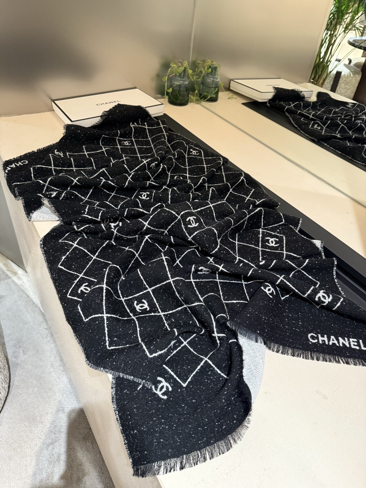 Ch**el scarf 70x195cm