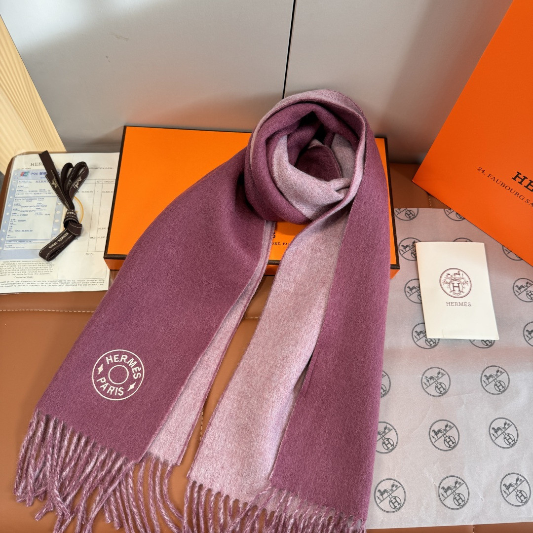 H**me5 scarf 30x180cm