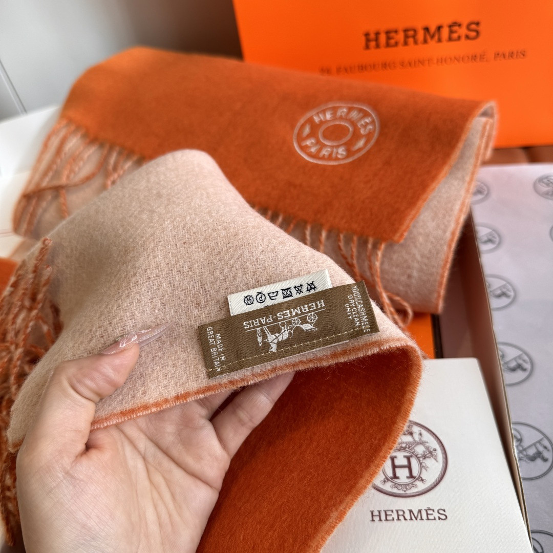 H**me5 scarf 30x180cm