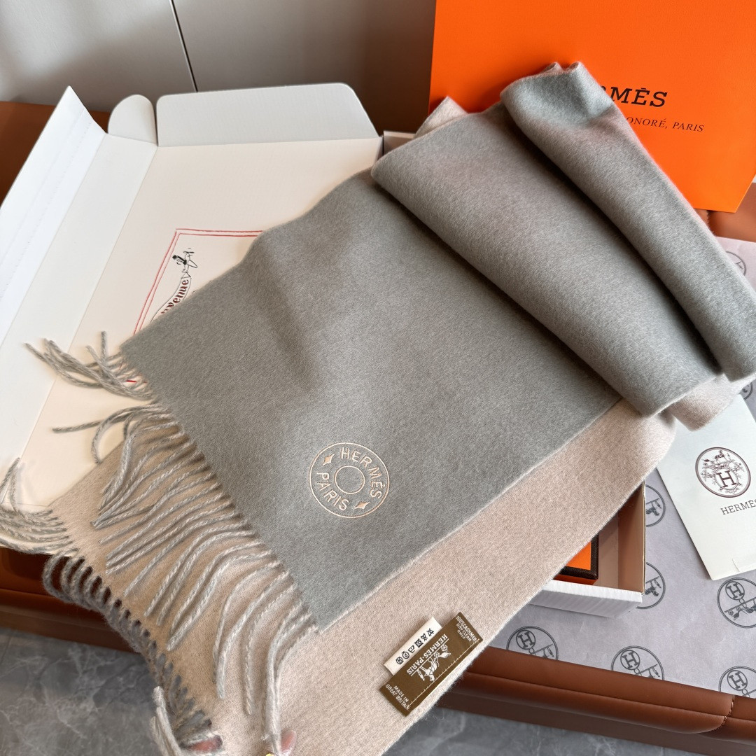 H**me5 scarf 30x180cm