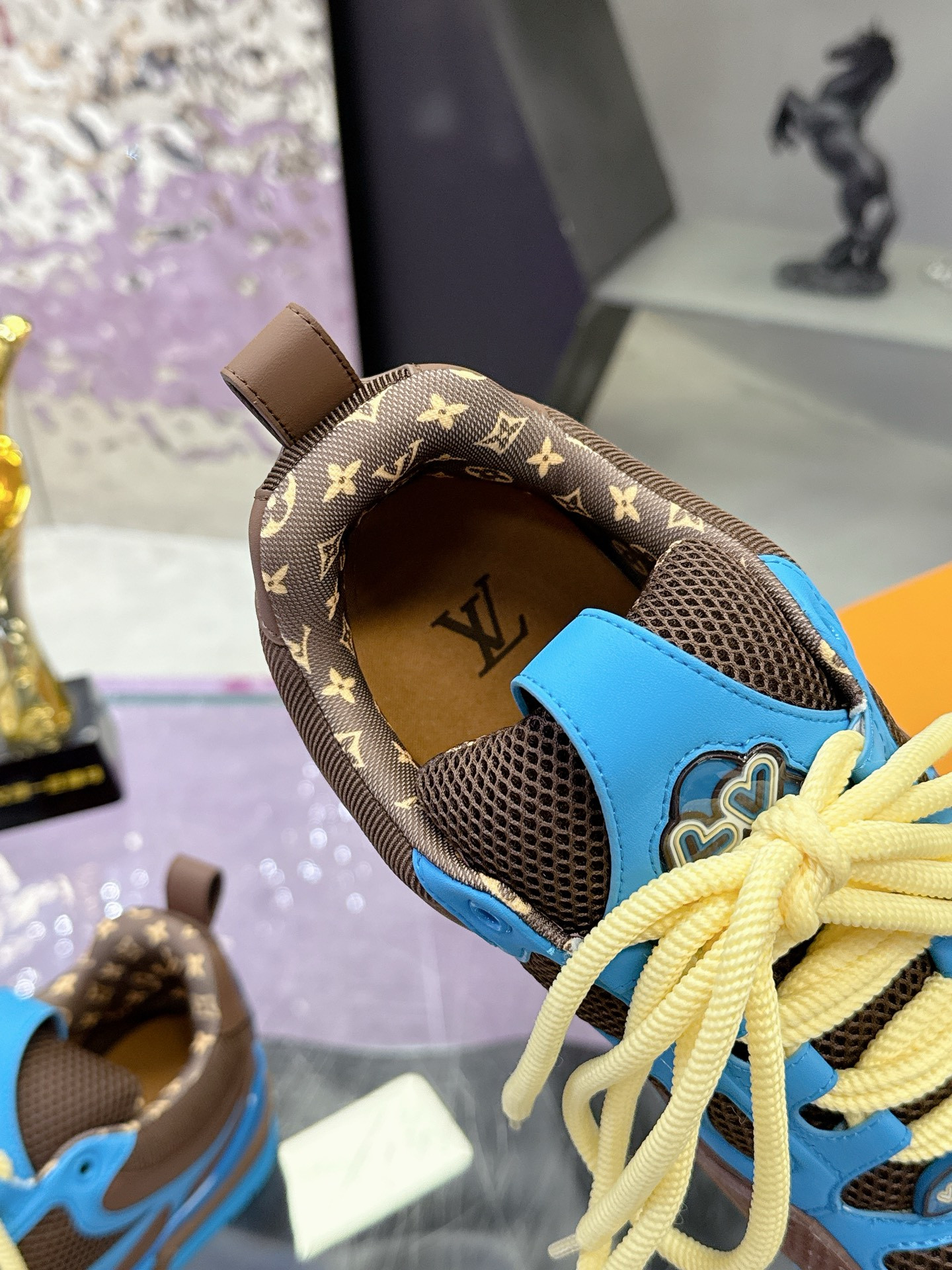 UA LV Skate Sneaker
