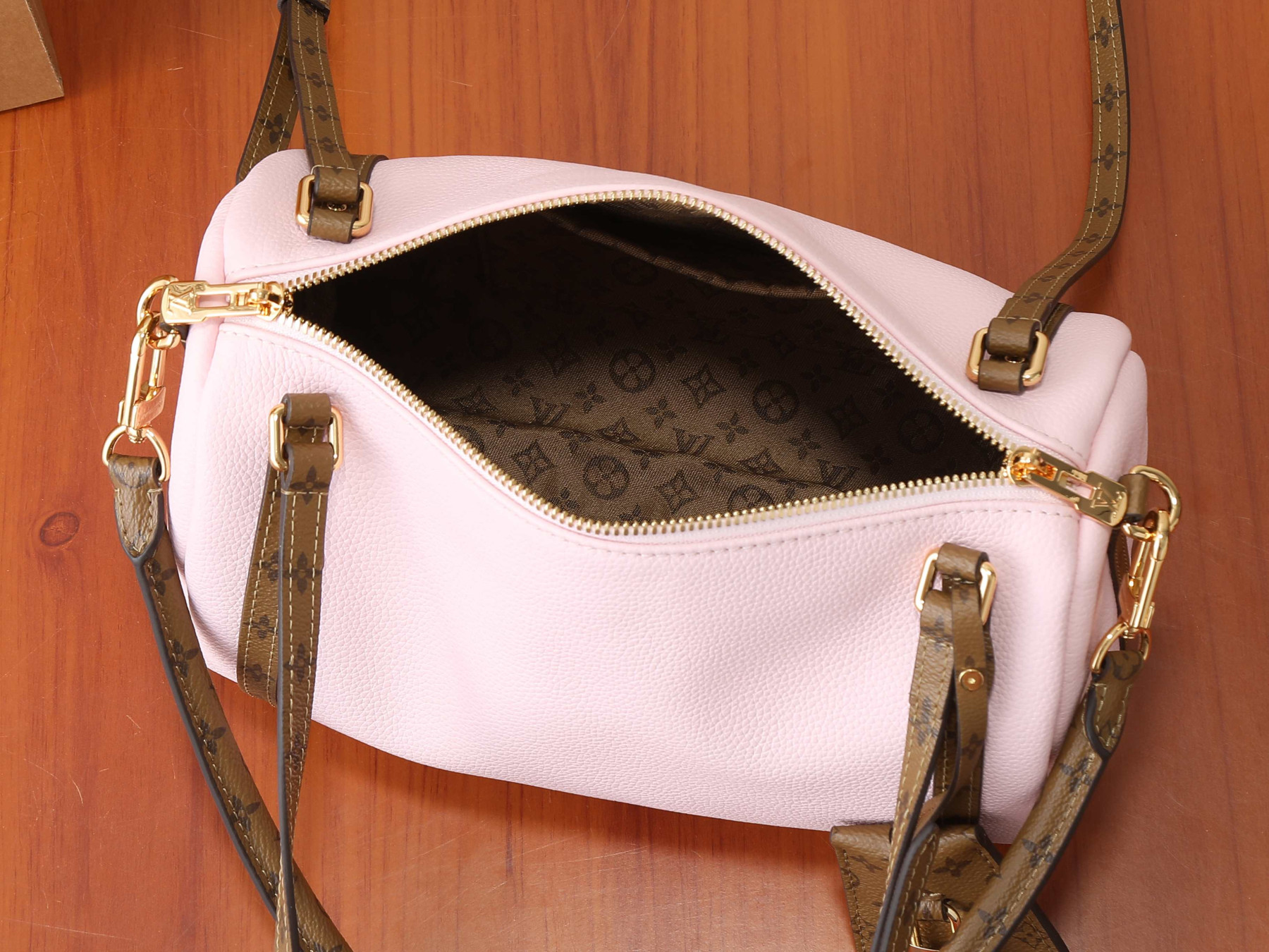 LV Express PM M29847 26x17x13.5cm
