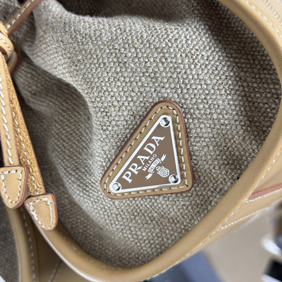 Pra*a Bonnie Medium Linen and Leather Handbag 15.5x32x12cm