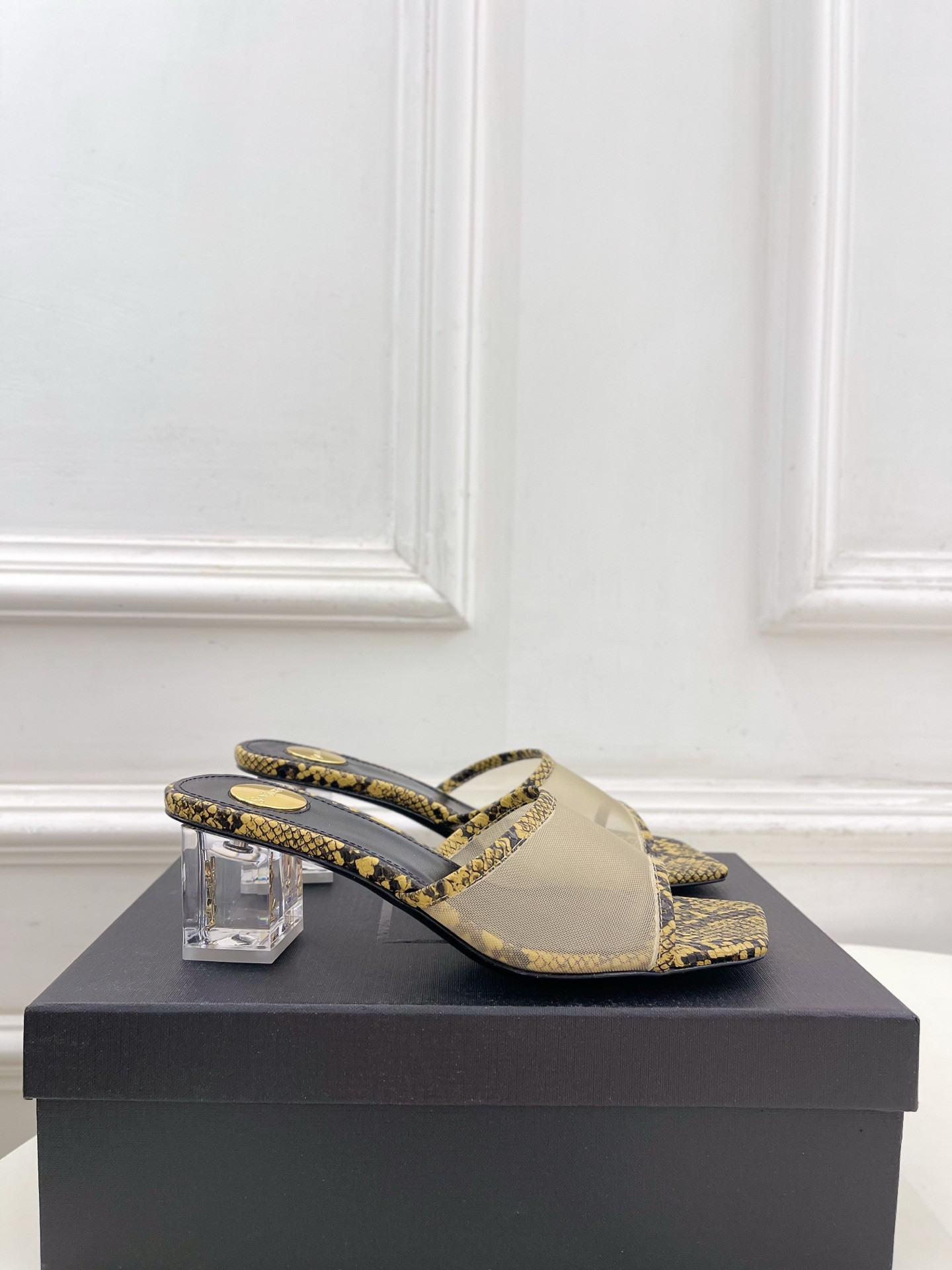 UA Y51 Sandals 5cm Heel