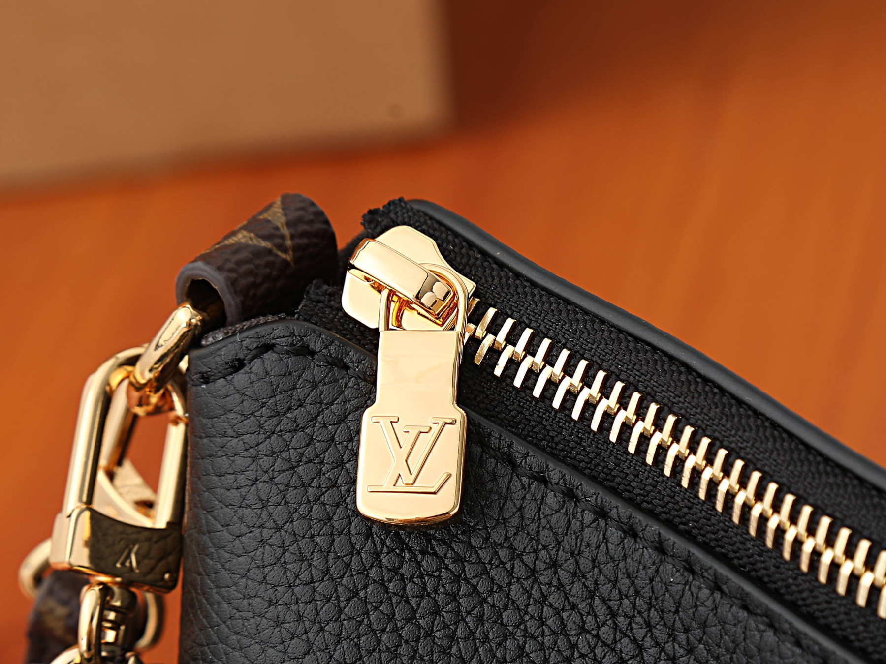 LV Multipass Mini M2A840 17.5x18x9.5cm