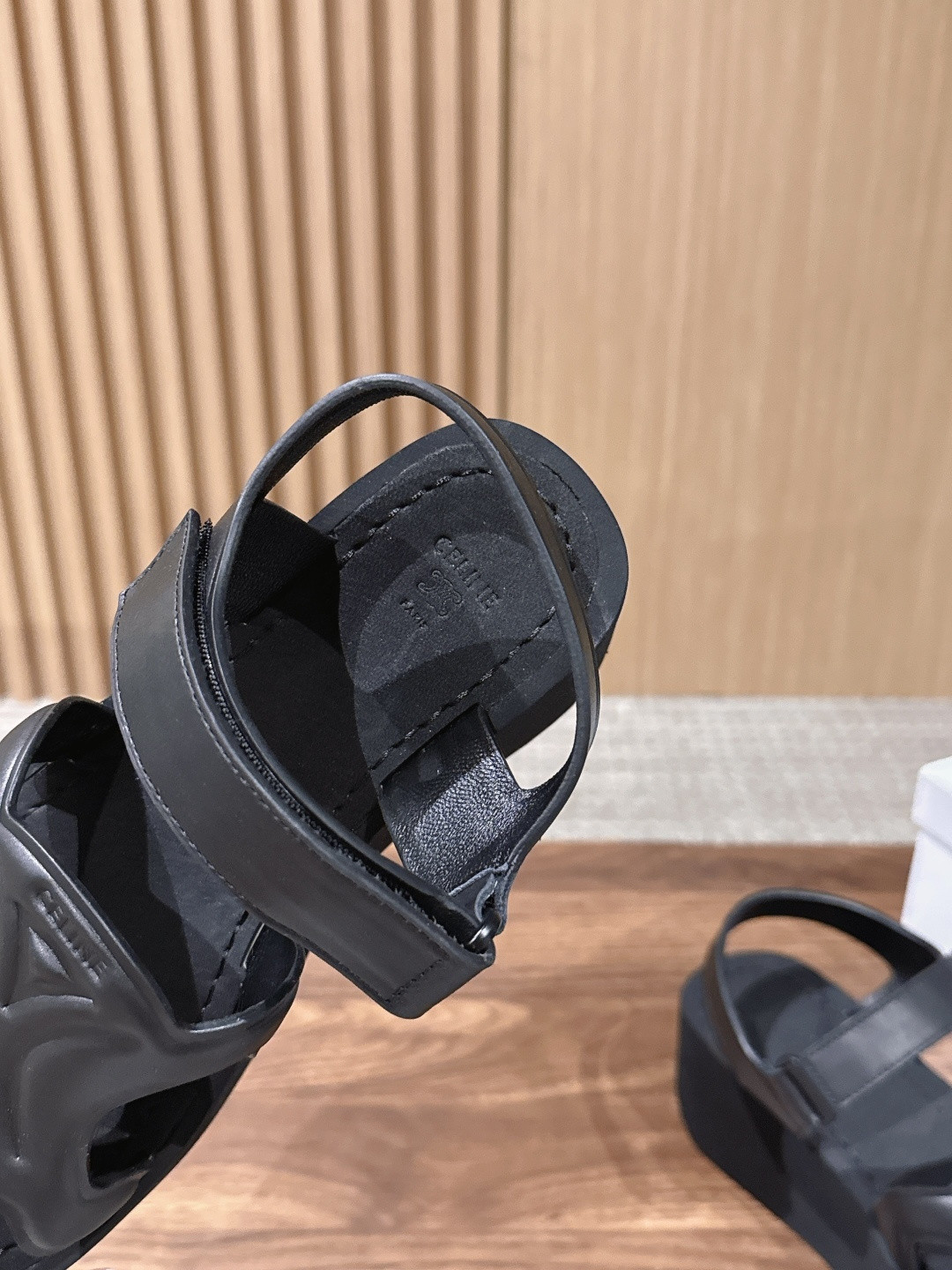 UA Ce1i*e SUNNY Sandals