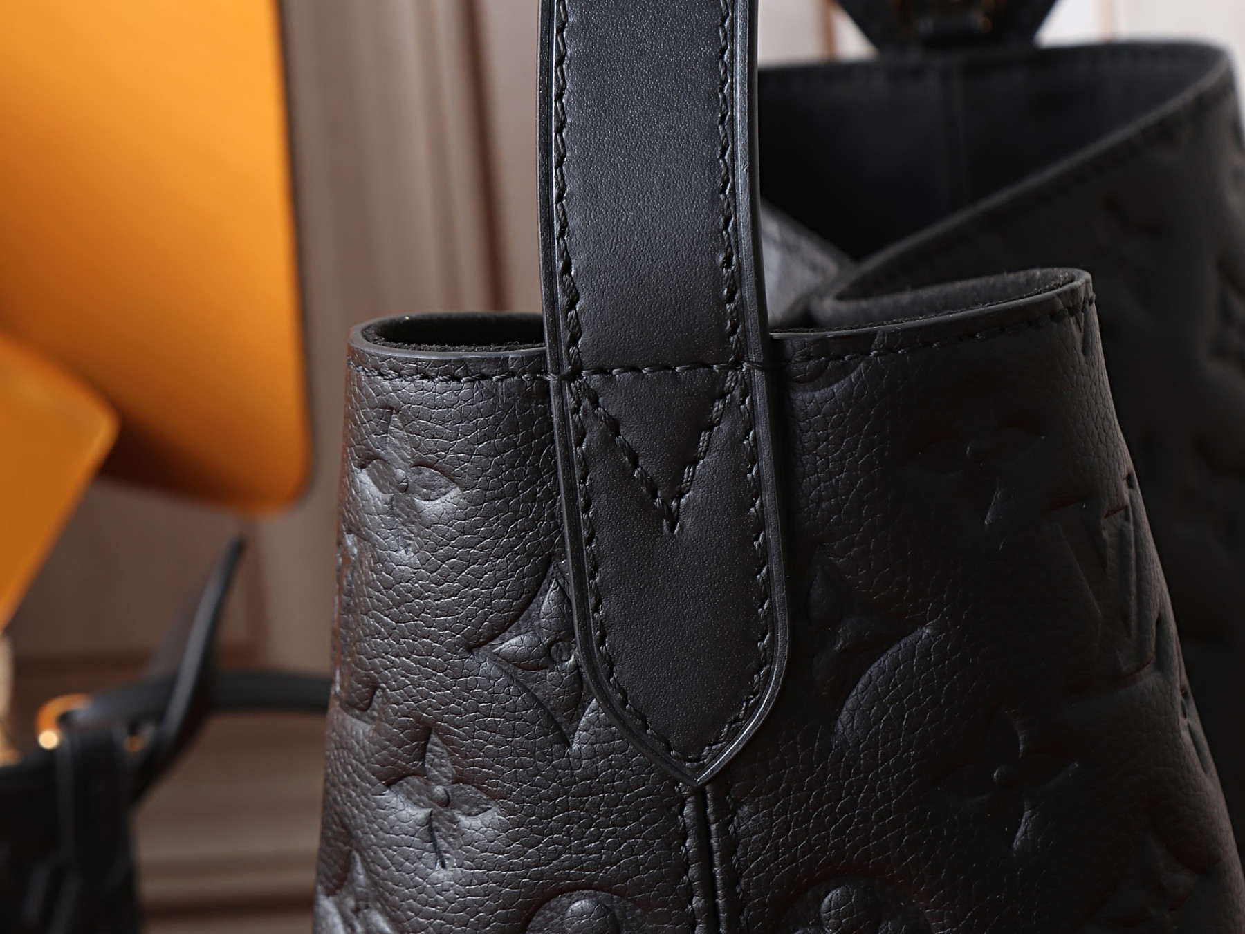 LV All In MM M29090 21x24x16cm