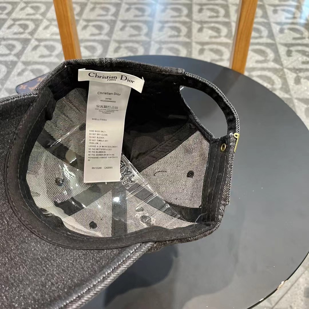 D10r Baseball Cap 57cm Head Circumference