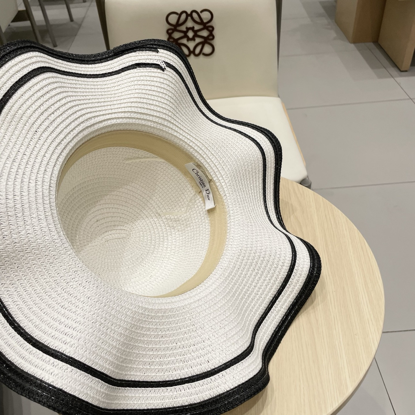 D10r Straw Hat 57cm Head Circumference
