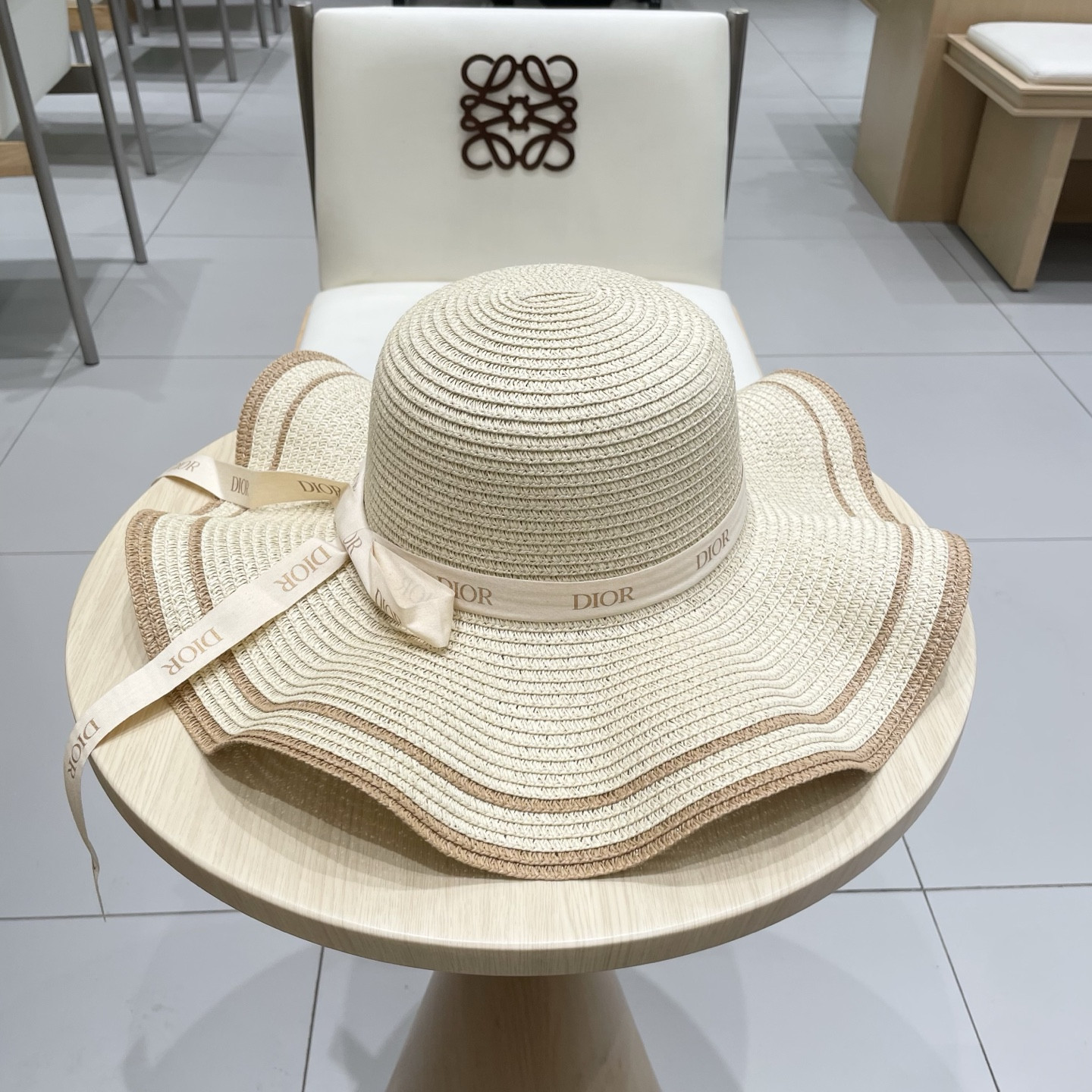 D10r Straw Hat 57cm Head Circumference