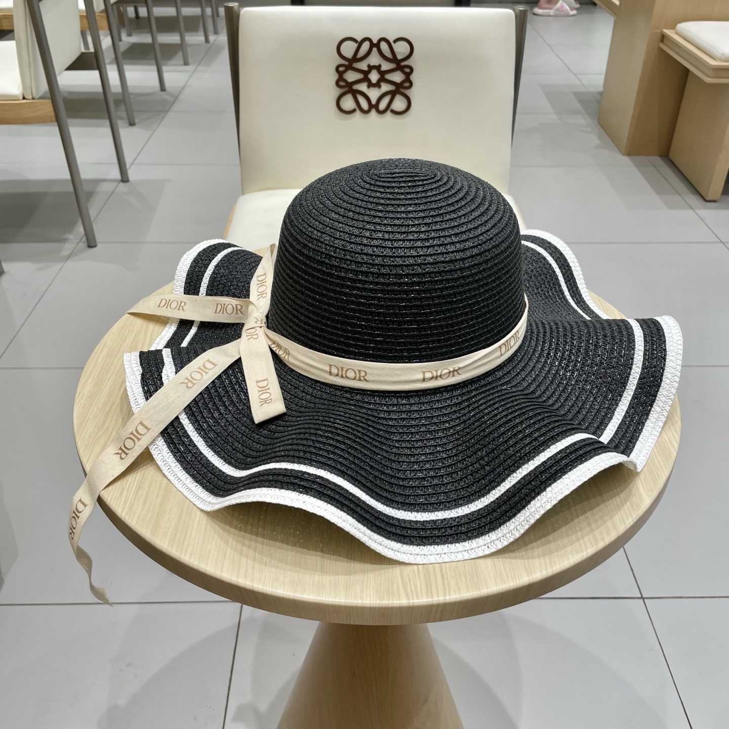 D10r Straw Hat 57cm Head Circumference