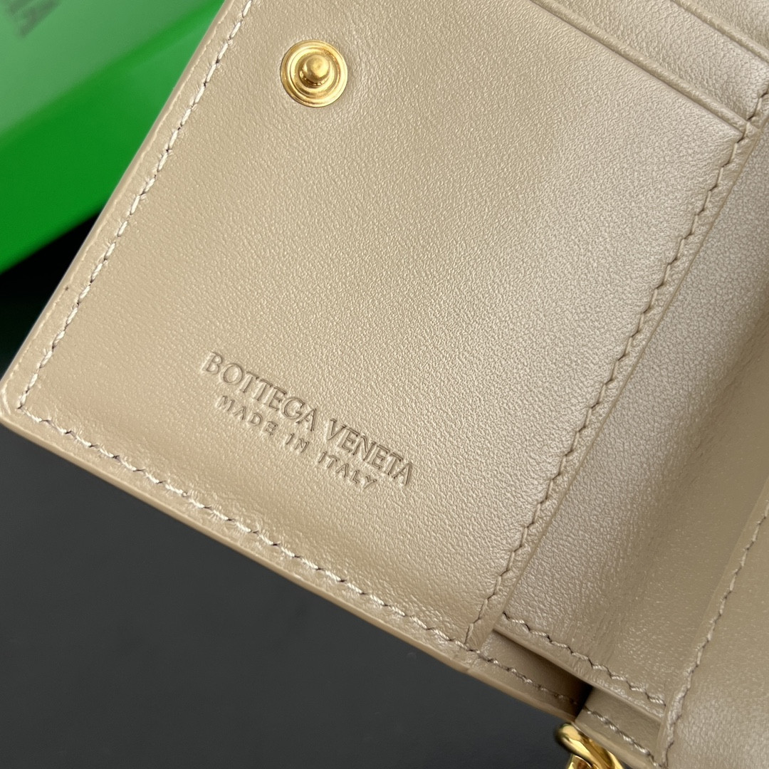 L0ew* Intrecciato Small Bi-Fold Wallet 788055 11.5x10x1cm