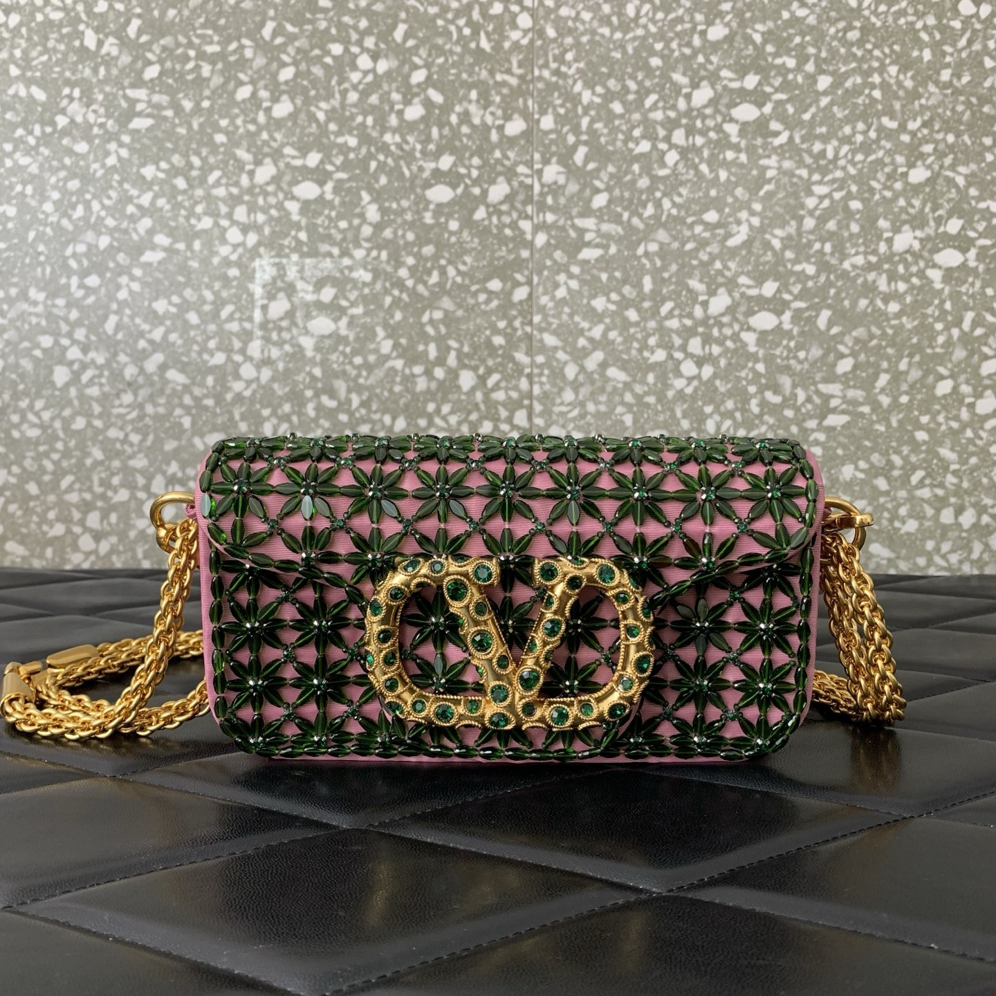Va1e*ntin0 VLogo Signature Wallet With Chain Bag 20x10x5.5cm