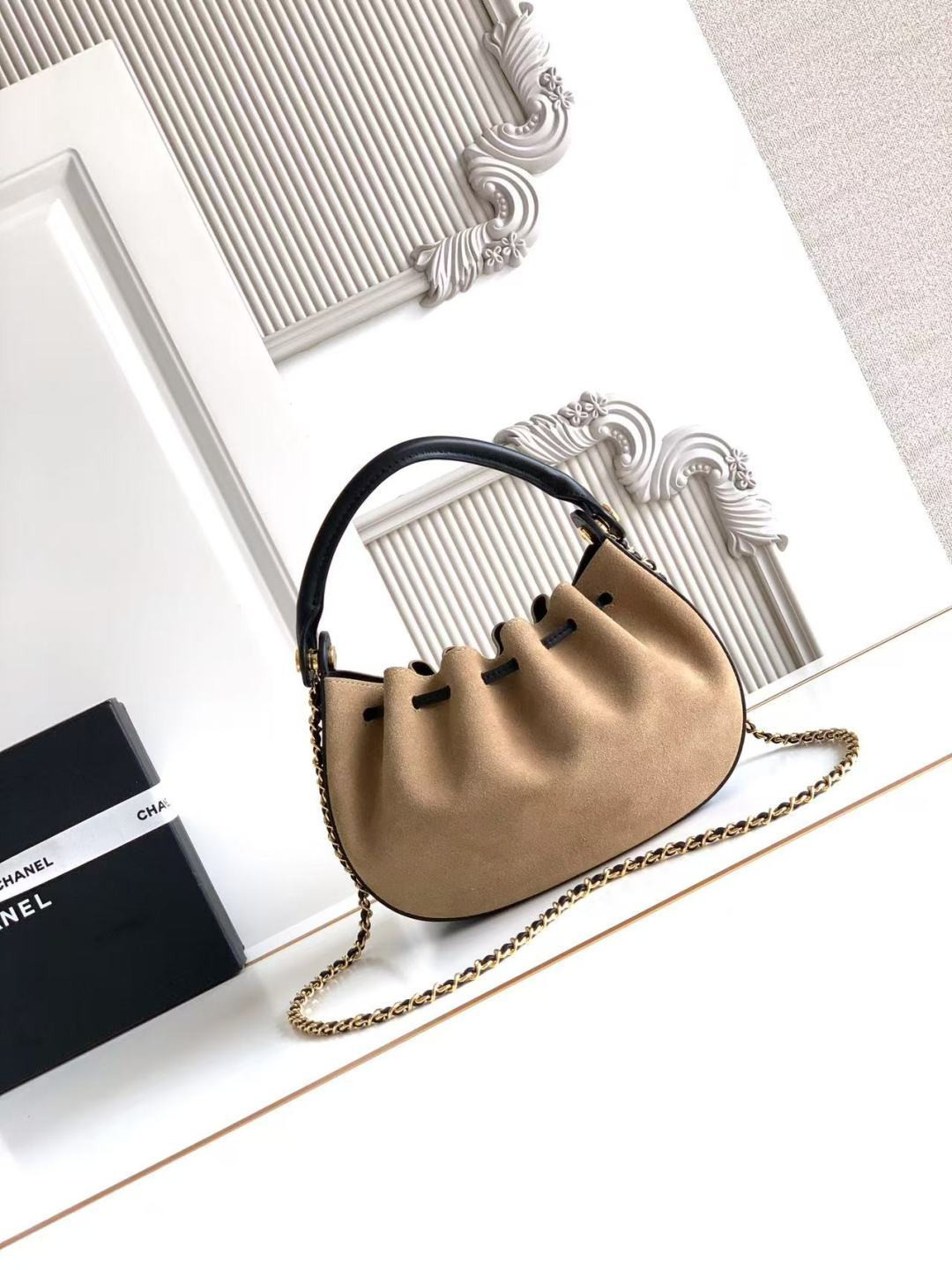 Ch**el Small Hobo Bag AS6617 18 x 24 x 6cm