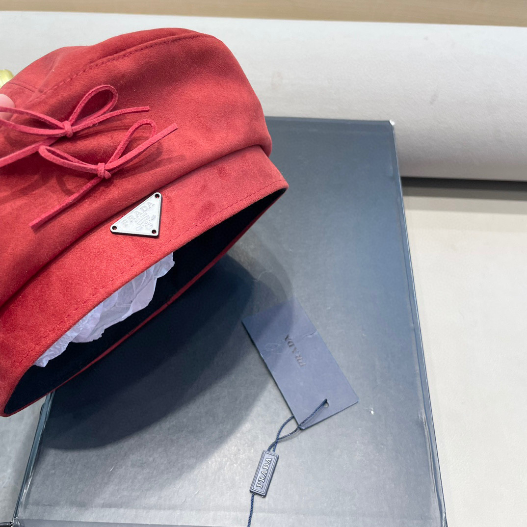 Pra*a Beret