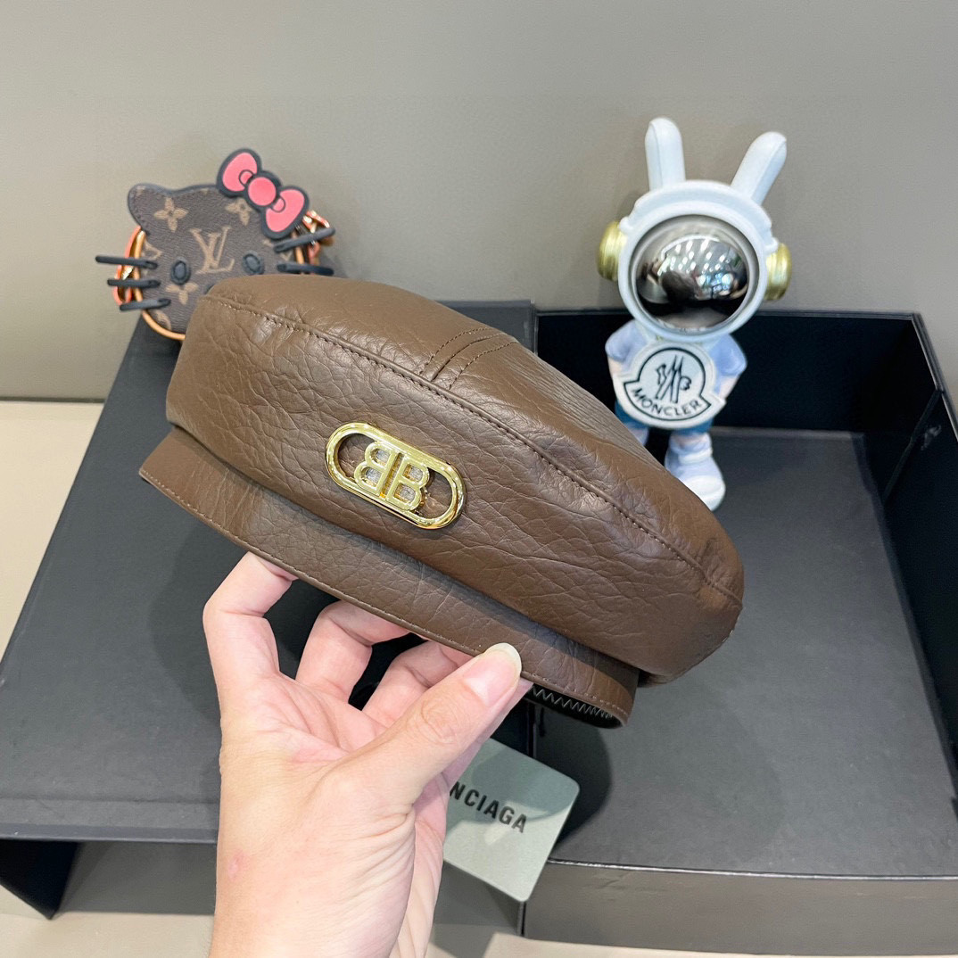 Ba1en*iaga Beret