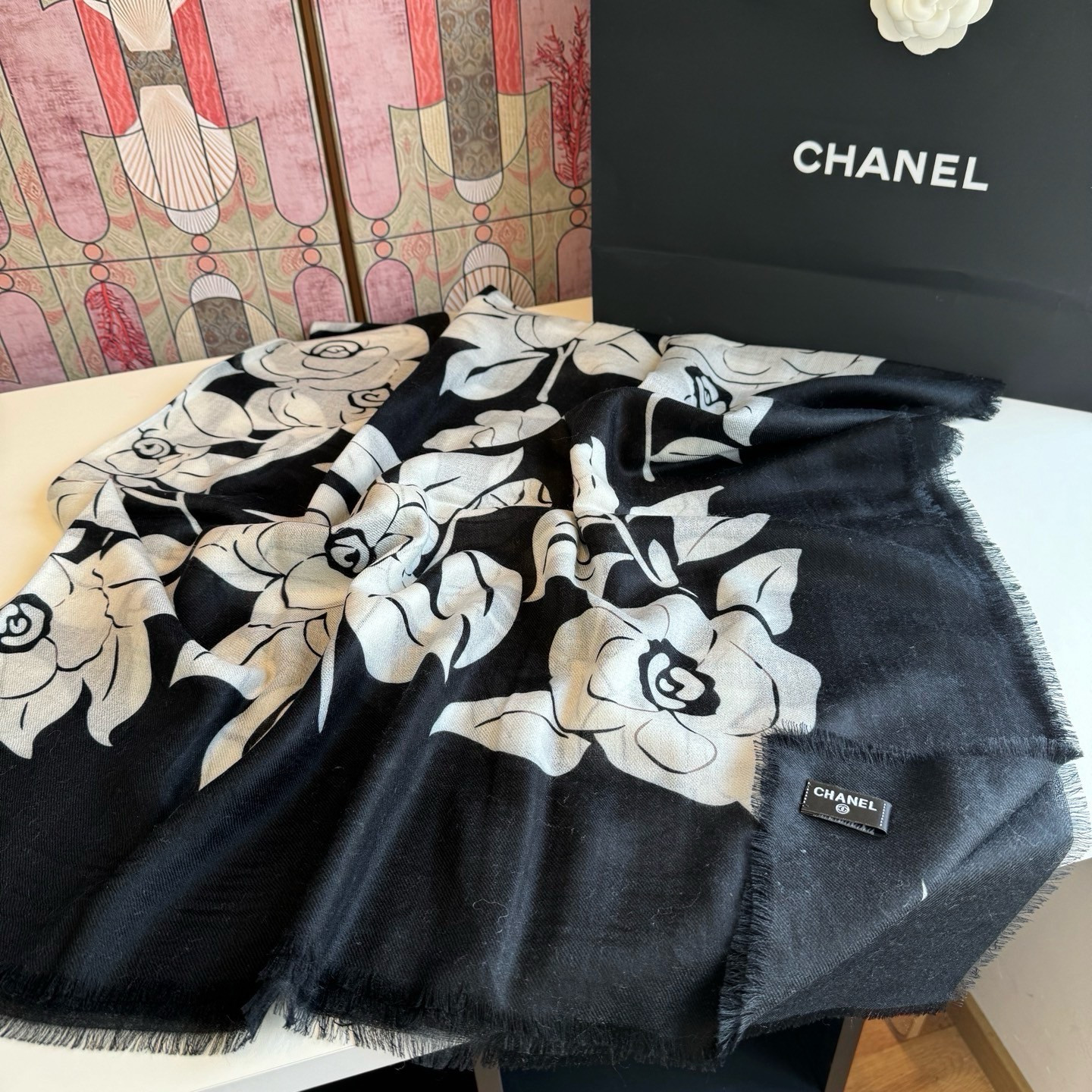 Ch**el Shawl 140x140cm