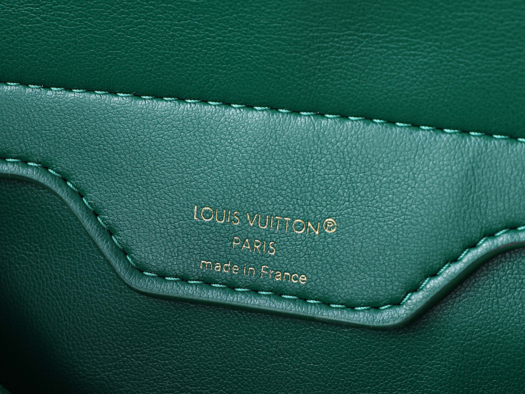 LV Speedpocket bag M3A220 26 x 19 x 16 cm